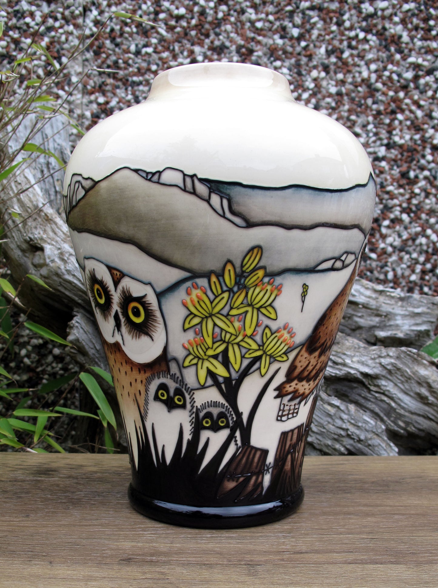 Moorcroft VERY RARE SHORT EARED OWL Vase 576/9 Trial 2.10.23 Retail Price £1545