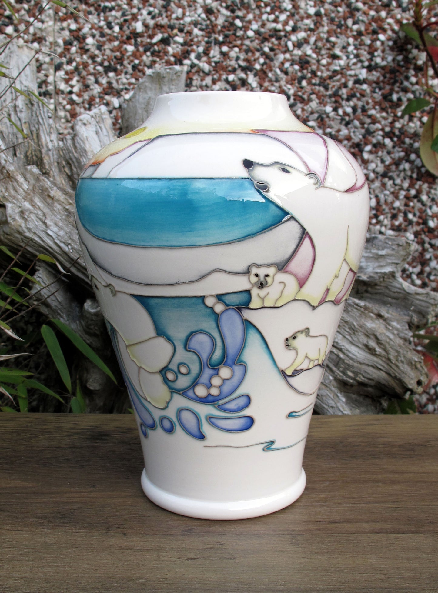 Moorcroft Exquisite SEA BEARS Vase 576/9 Limited Edition 24/30 Retail Price £595