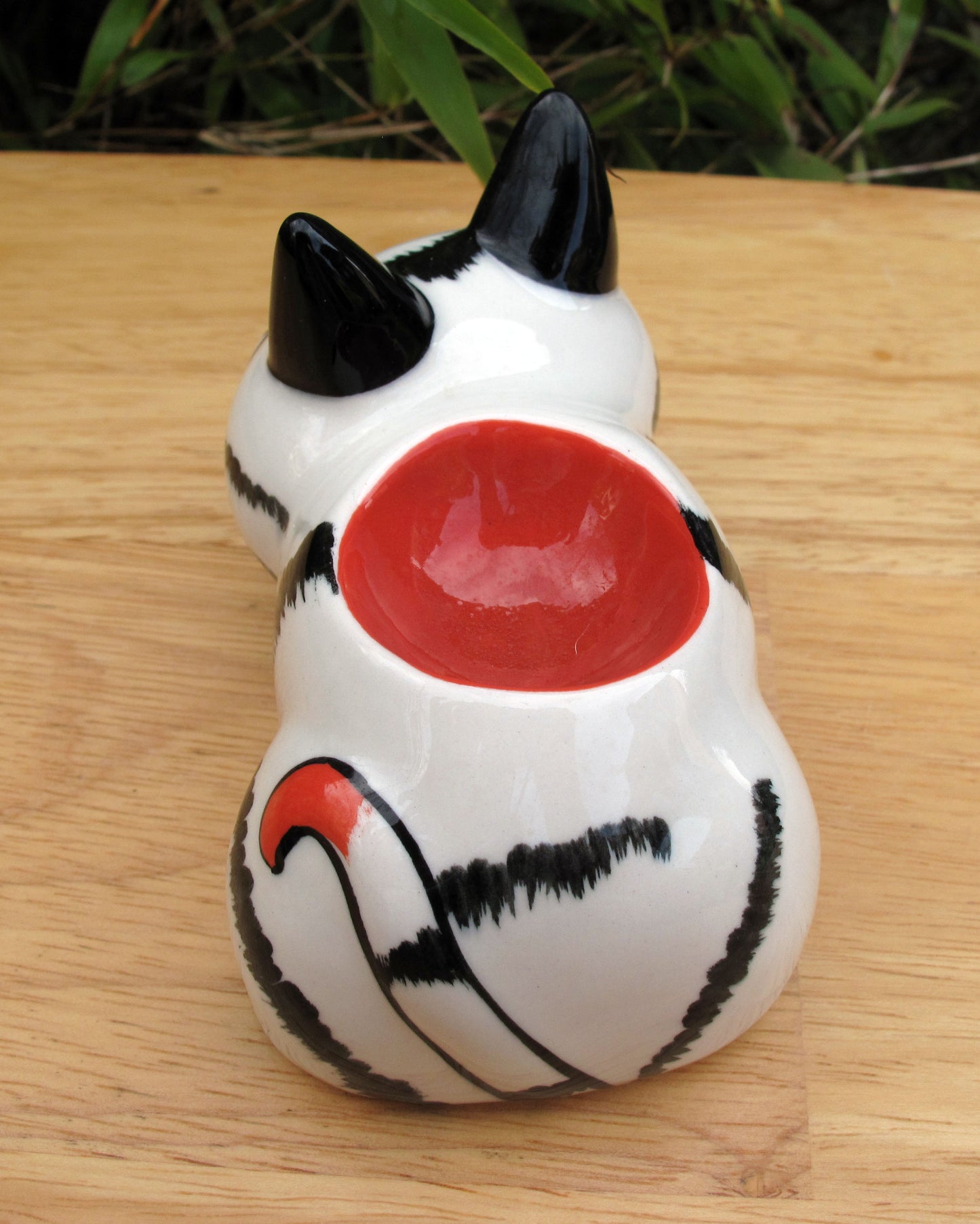 Lorna Bailey Cat Egg Cup Limited Edition 5/100 March 2002 (Ref Catalogue 1 Book)