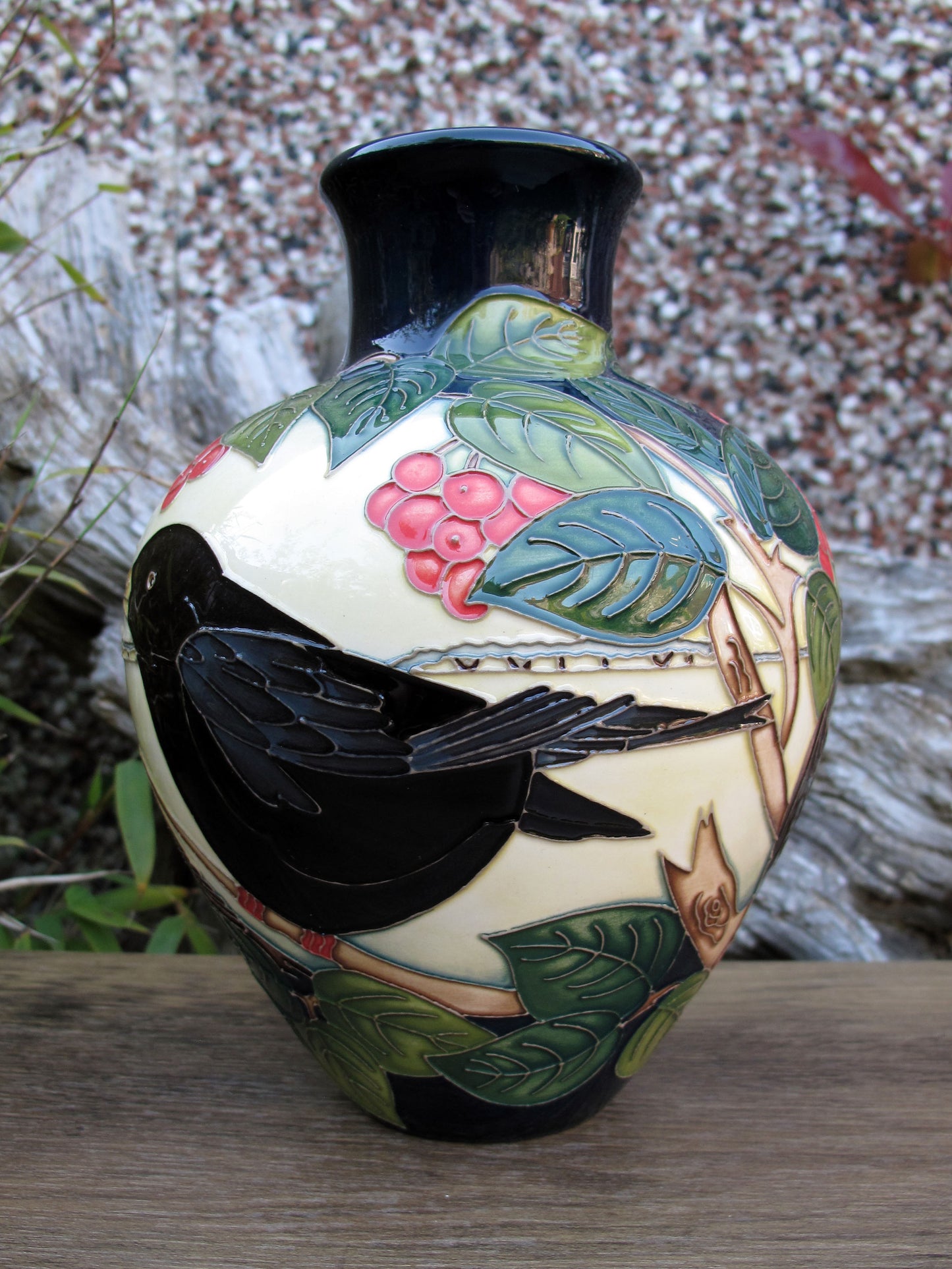 Moorcroft VERY RARE BLACKBIRD Vase 265/7 Trial Date 8.1.25 Retail Price £785