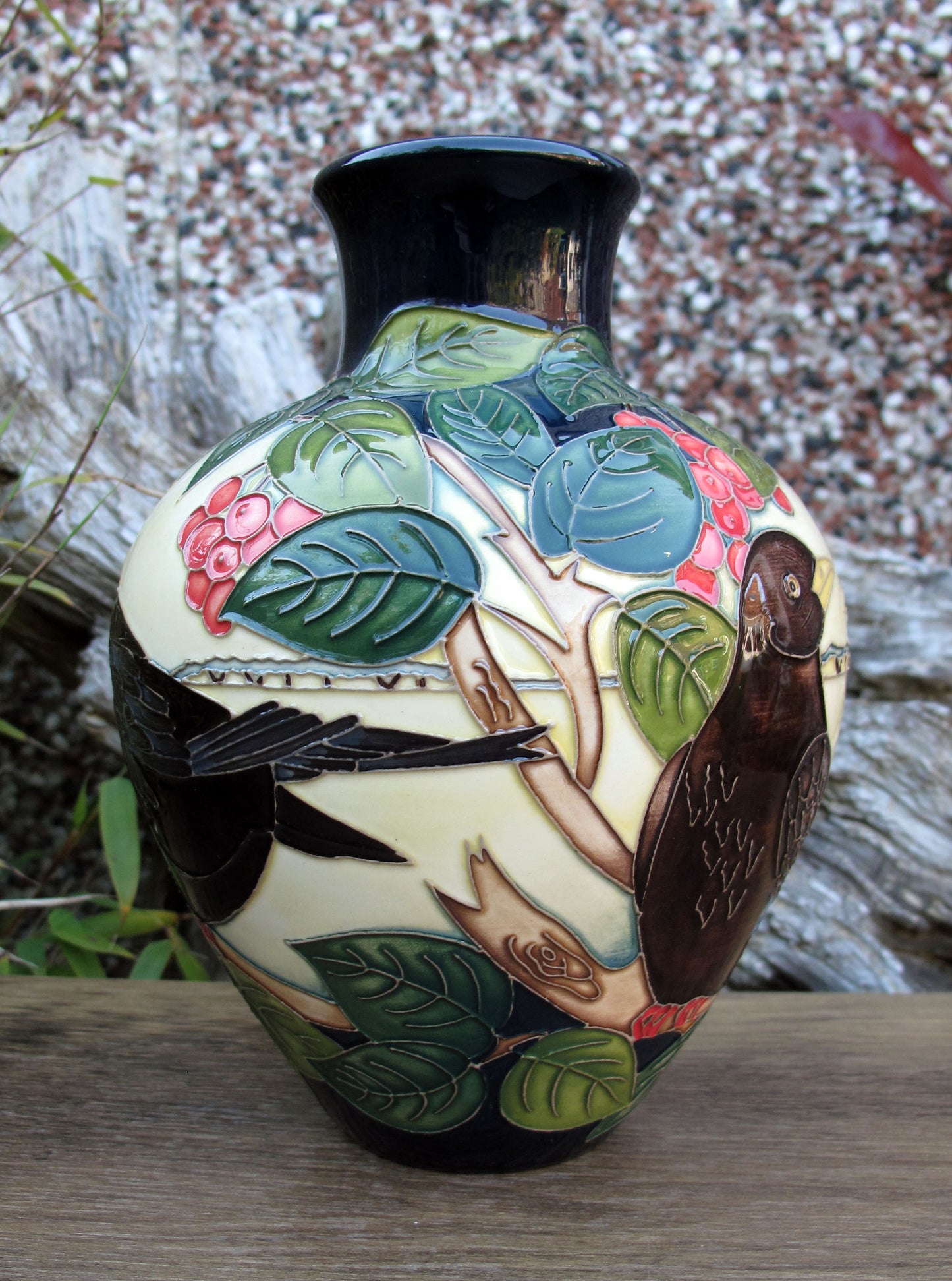 Moorcroft VERY RARE BLACKBIRD Vase 265/7 Trial Date 8.1.25 Retail Price £785