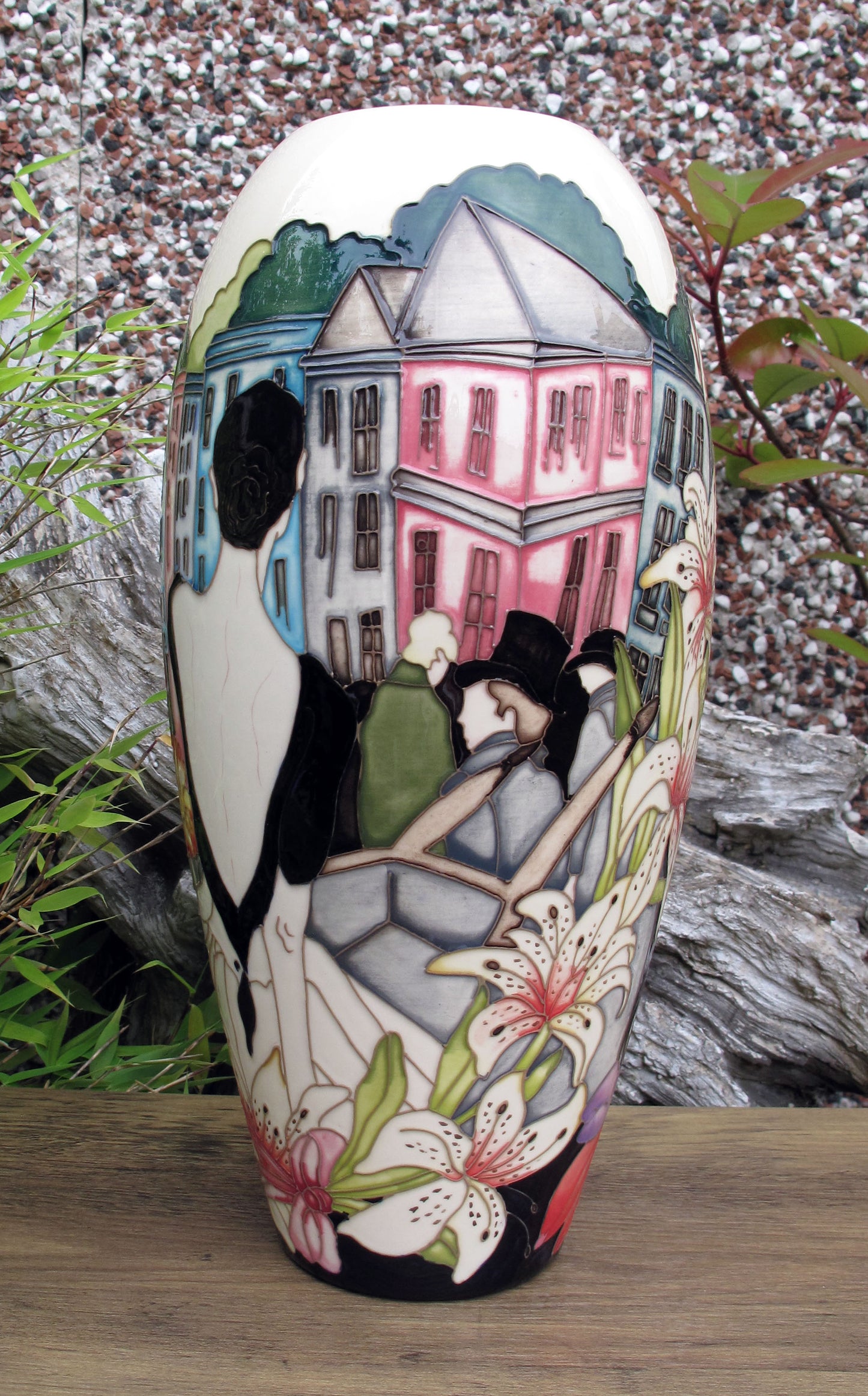 Moorcroft THE FLOWER SELLER Vase 101/12 Limited Edition 24/25 Retail Price £1595