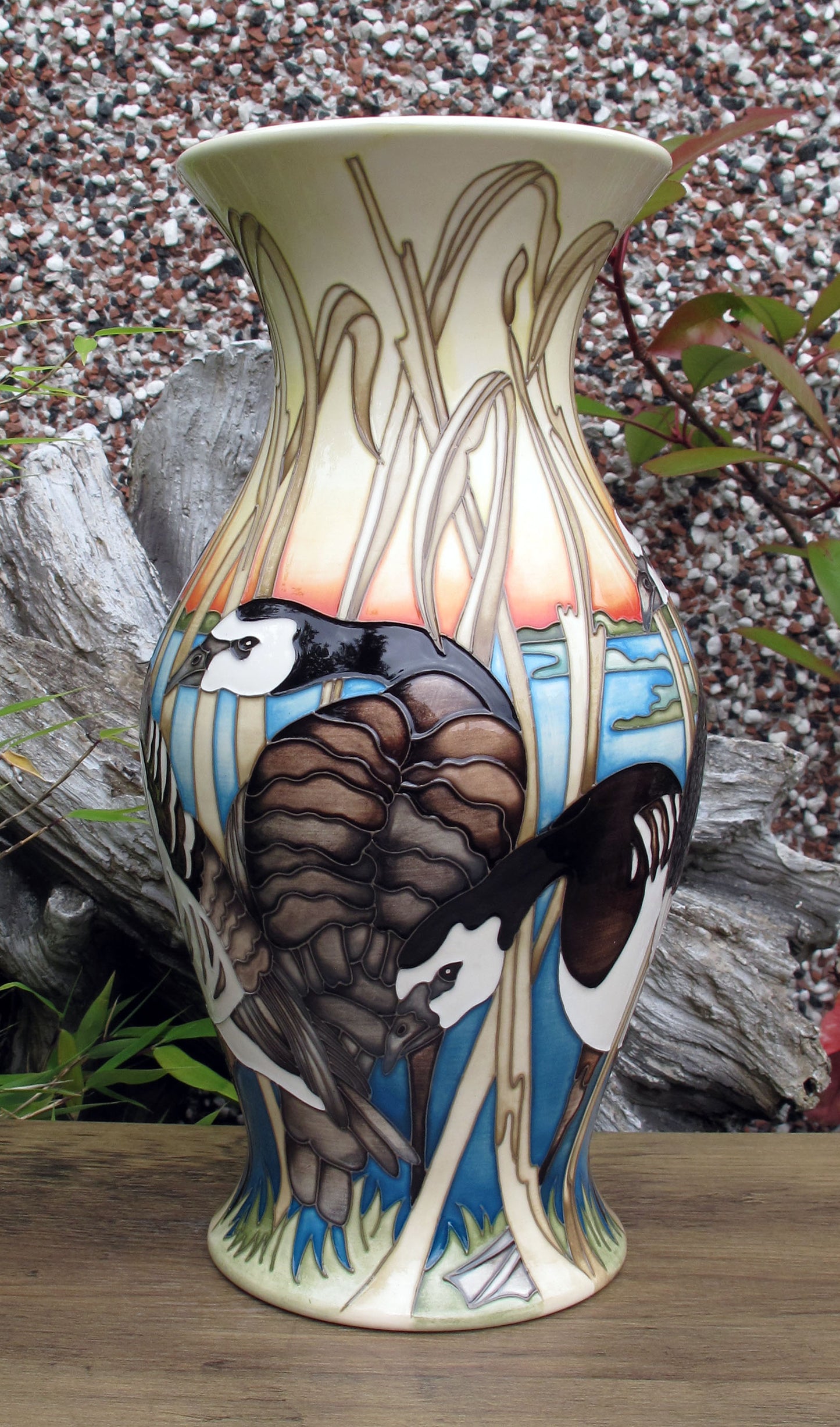 Moorcroft Exquisite RARE GEESE Vase 226/12 Trial Date 27.3.25 Retail Price £1845