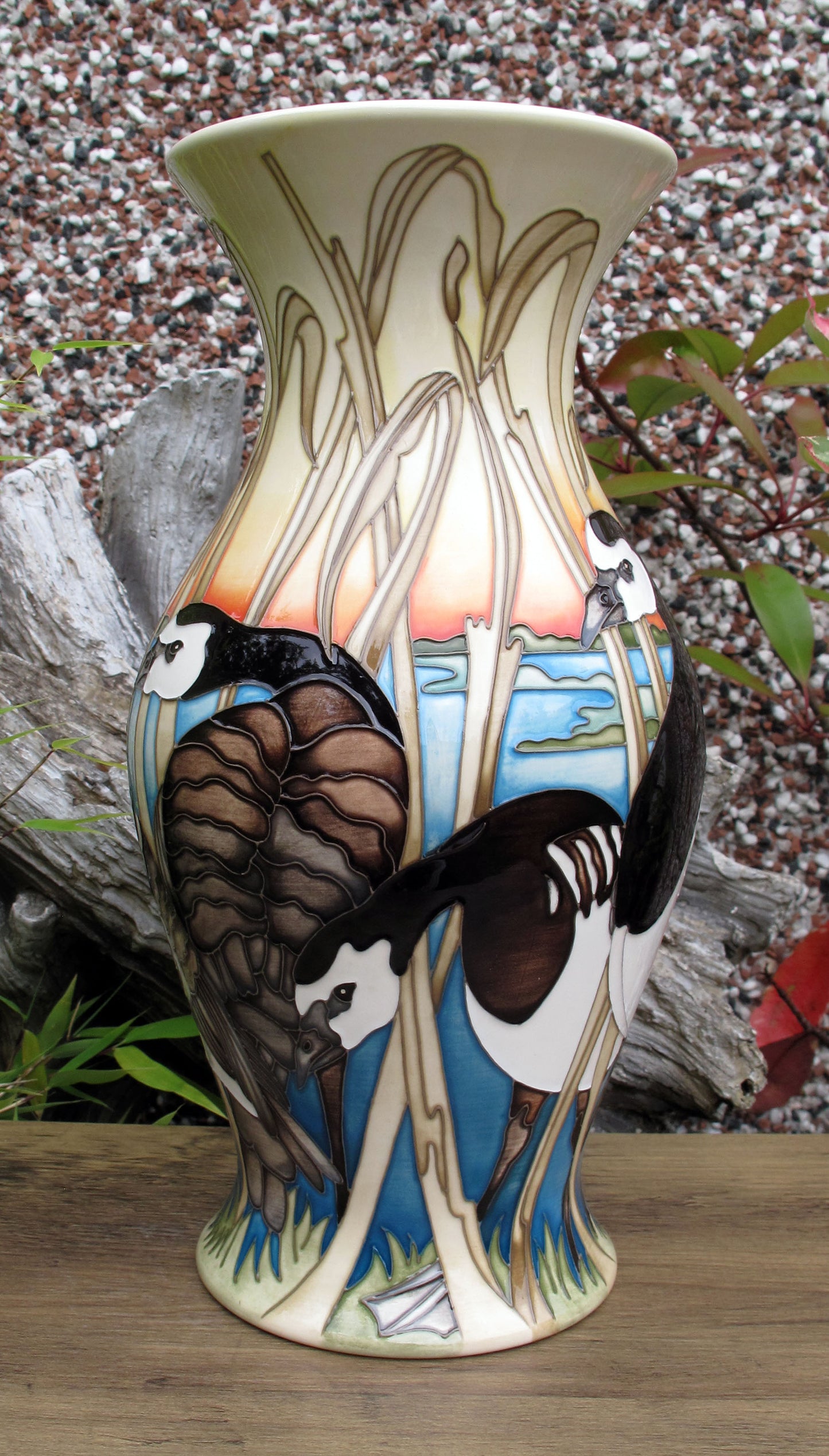 Moorcroft Exquisite RARE GEESE Vase 226/12 Trial Date 27.3.25 Retail Price £1845