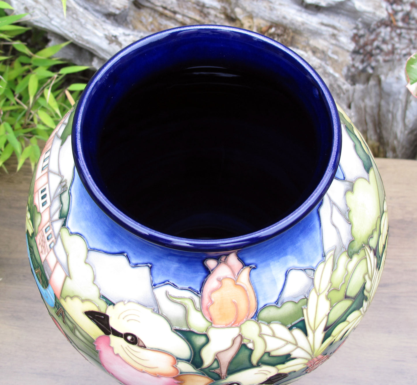 Moorcroft SAGANA LODGE Vase 65/12 Limited Edition 22/30 Retail Price £2195 Birds