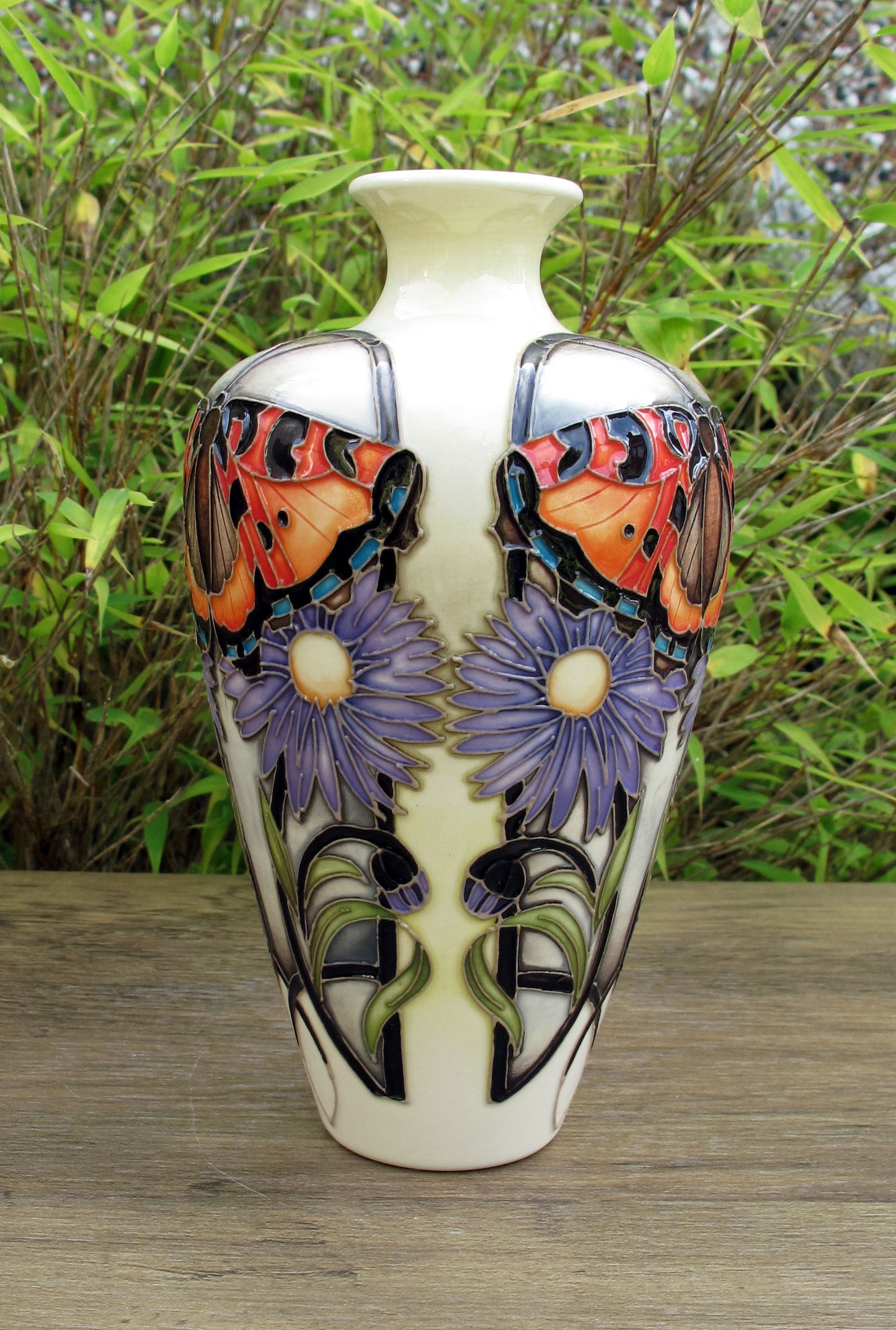 Moorcroft Very Rare TORTOISESELL MOTH Vase 72/6 Trial 23.5.24 Retail Price £595