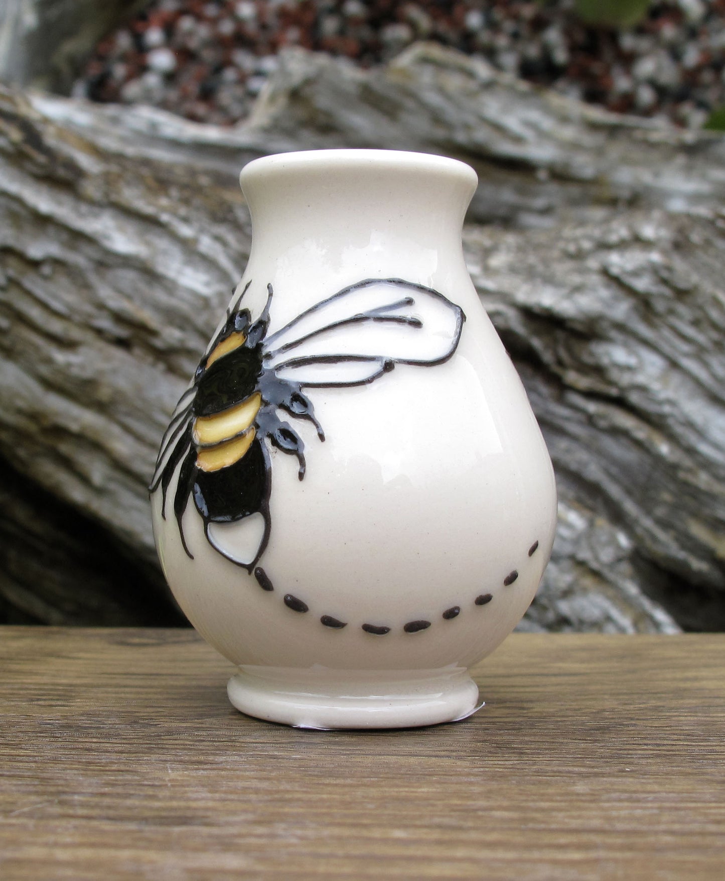 Moorcroft Exquisite Miniature BEES FOR TEA Vase Shape 7/2 Rachel Bishop