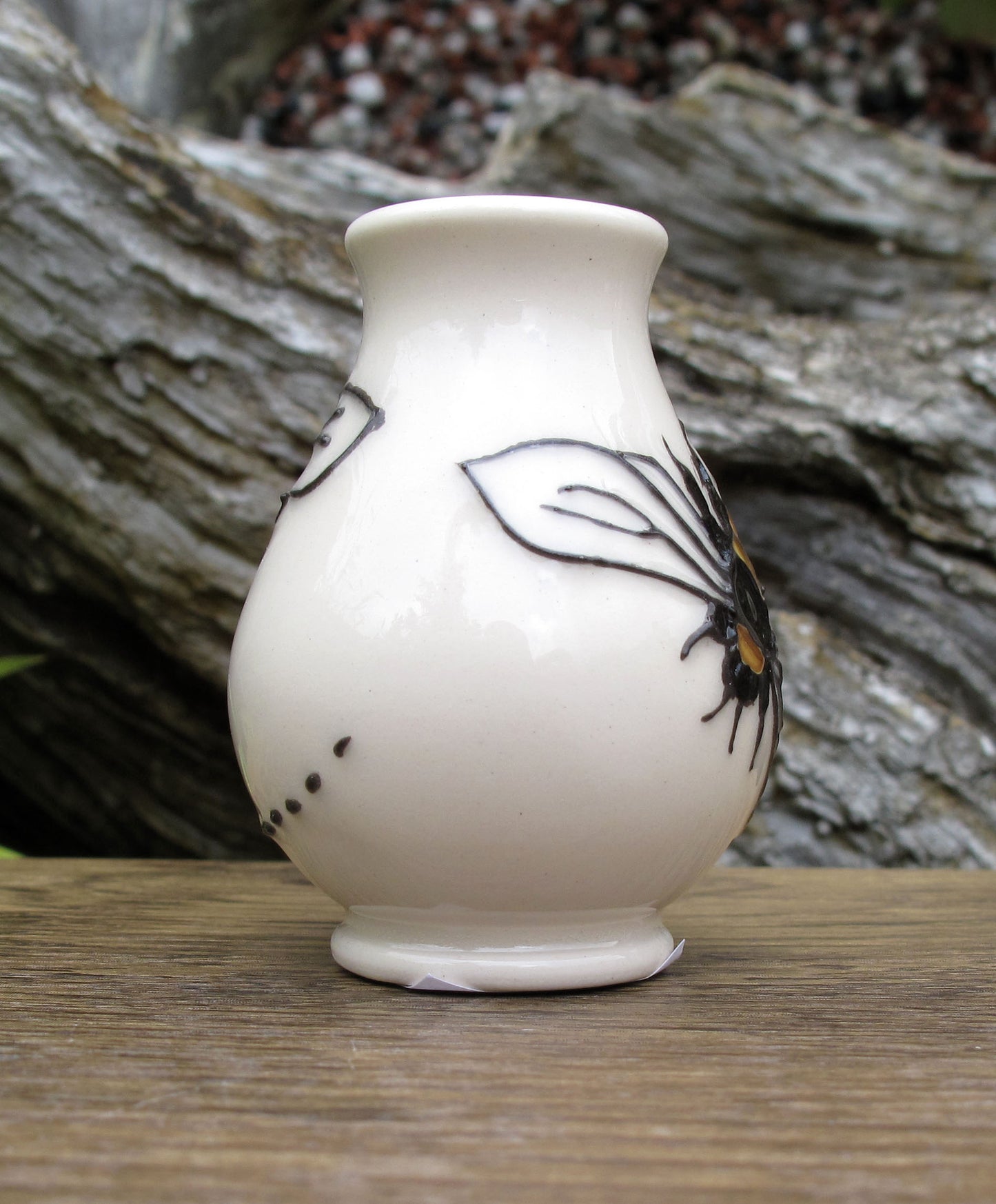 Moorcroft Exquisite Miniature BEES FOR TEA Vase Shape 7/2 Rachel Bishop