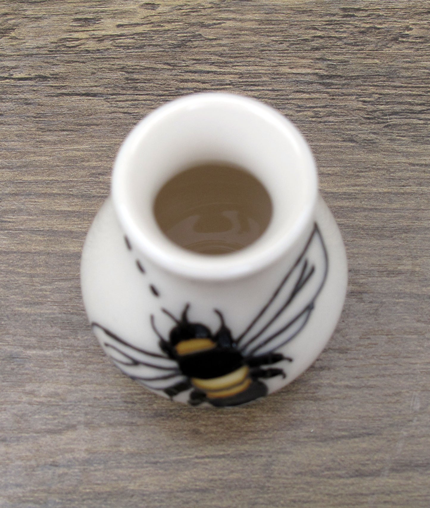 Moorcroft Exquisite Miniature BEES FOR TEA Vase Shape 7/2 Rachel Bishop