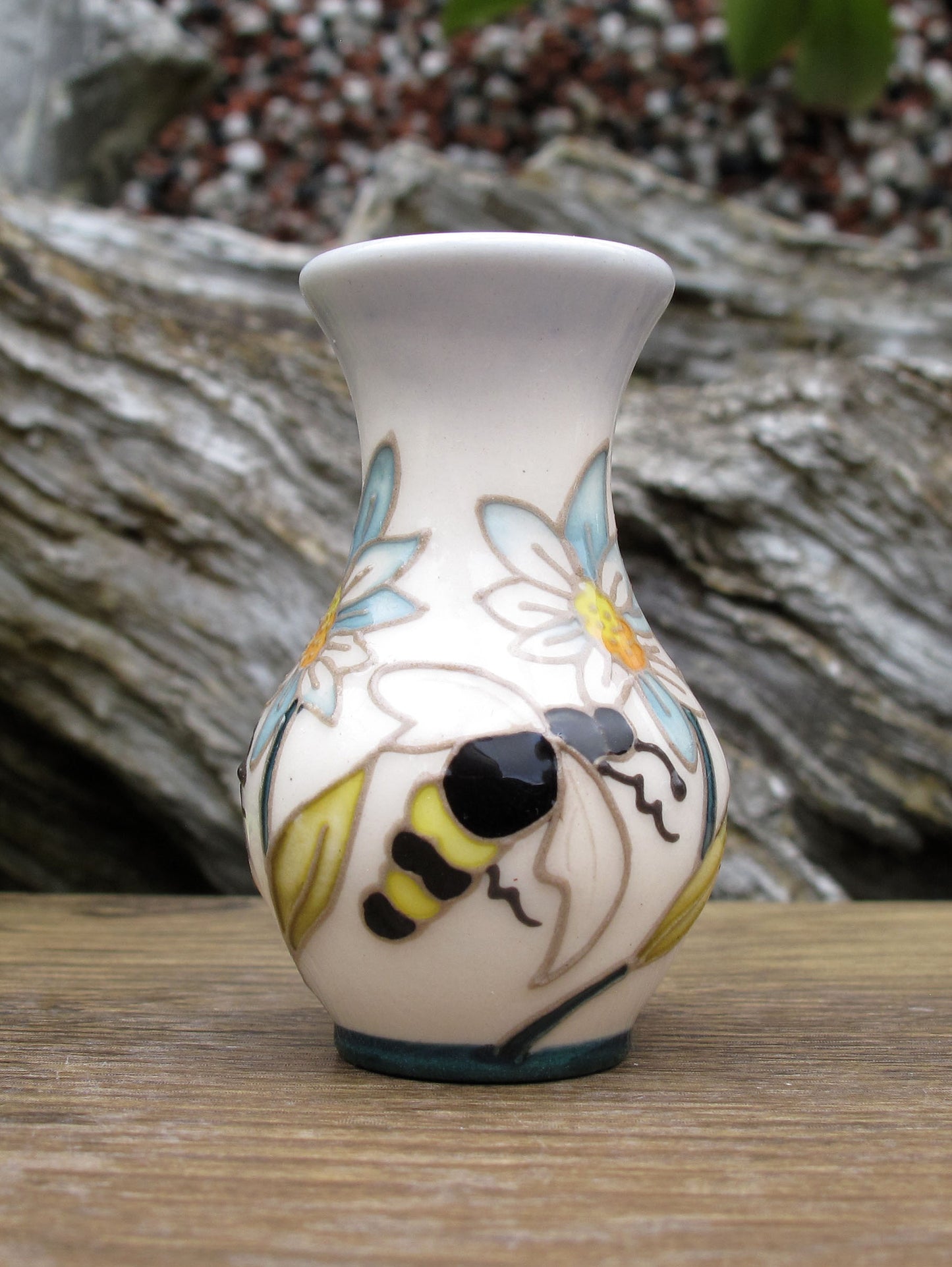 Moorcroft Miniature DANCE OF THE BEES 49/2 Vase ( Month April ) RRP £143
