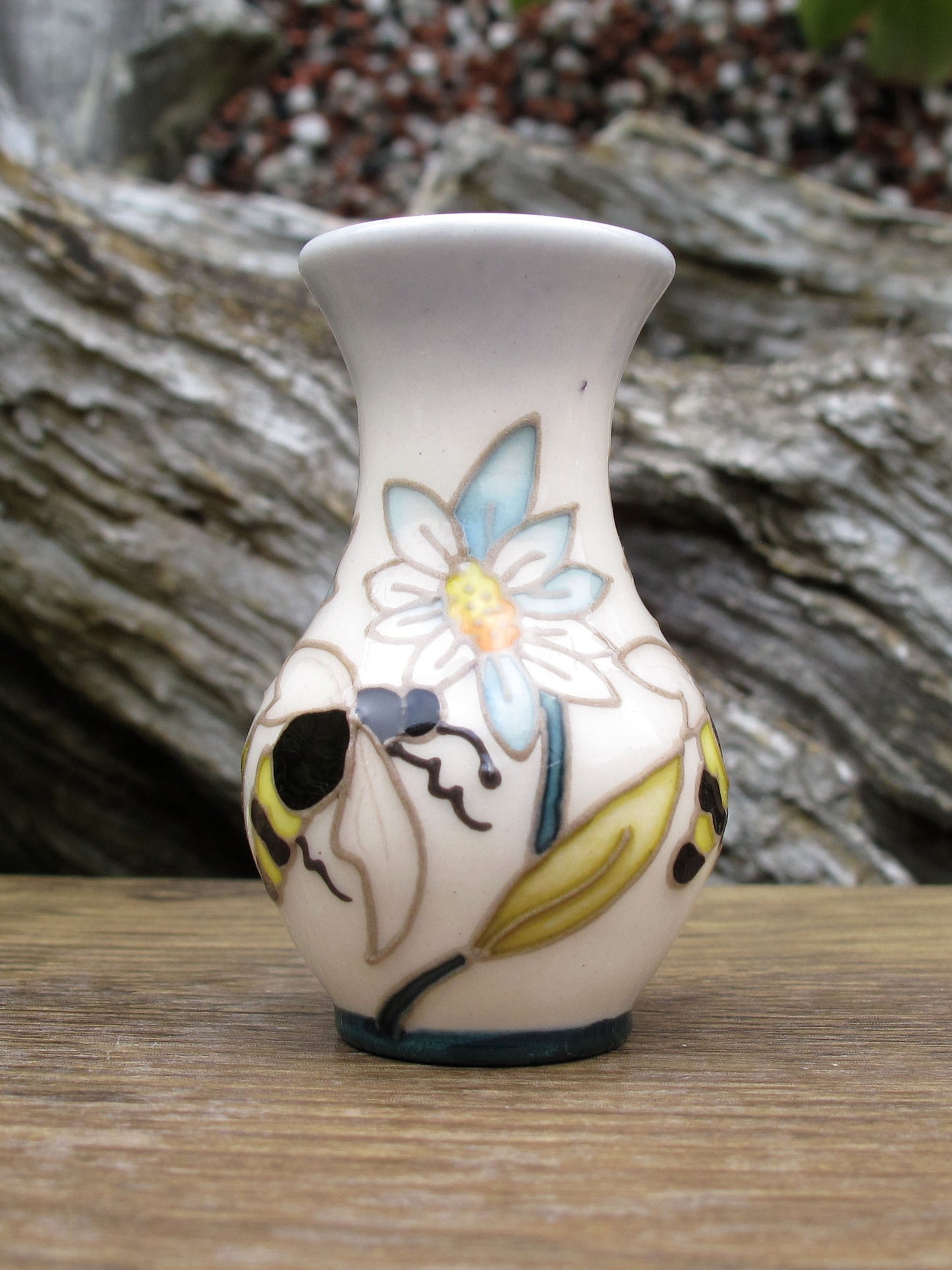 Moorcroft Miniature DANCE OF THE BEES 49/2 Vase ( Month April ) RRP £143