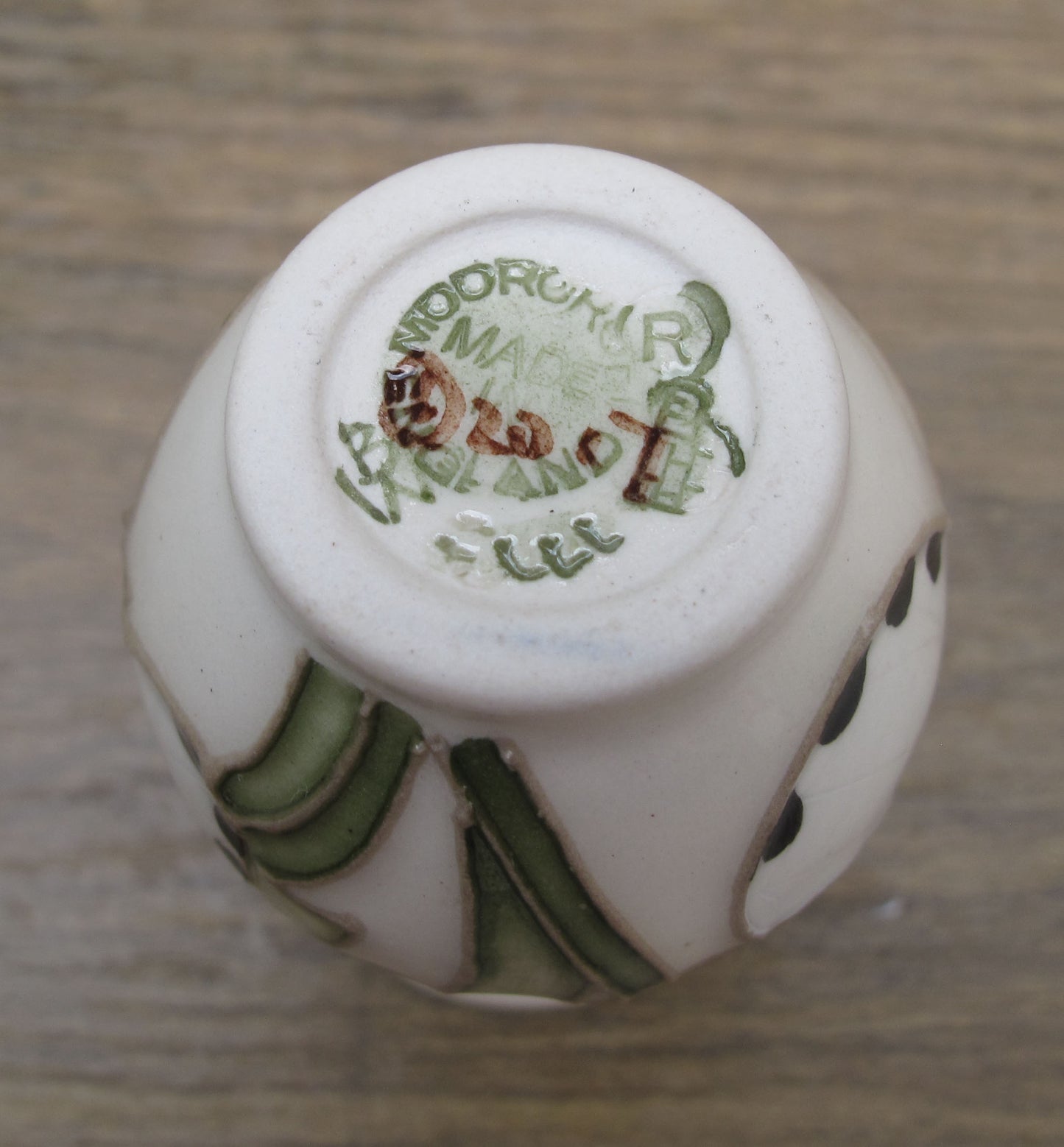 Moorcroft Miniature FLUTTER FOR YOU 49/2 Vase Retail Price £129 Butterflies