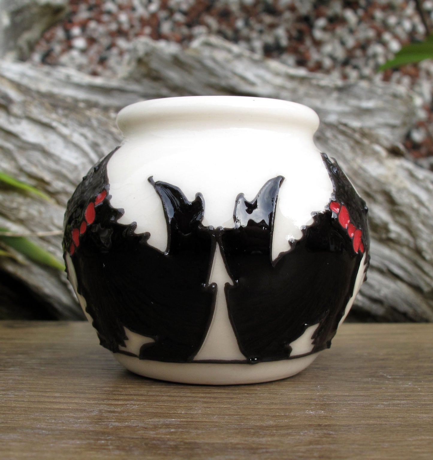 Moorcroft Miniature CANINE COMPANIONS Vase 55/2 Retail Price £115 Scottie Dog