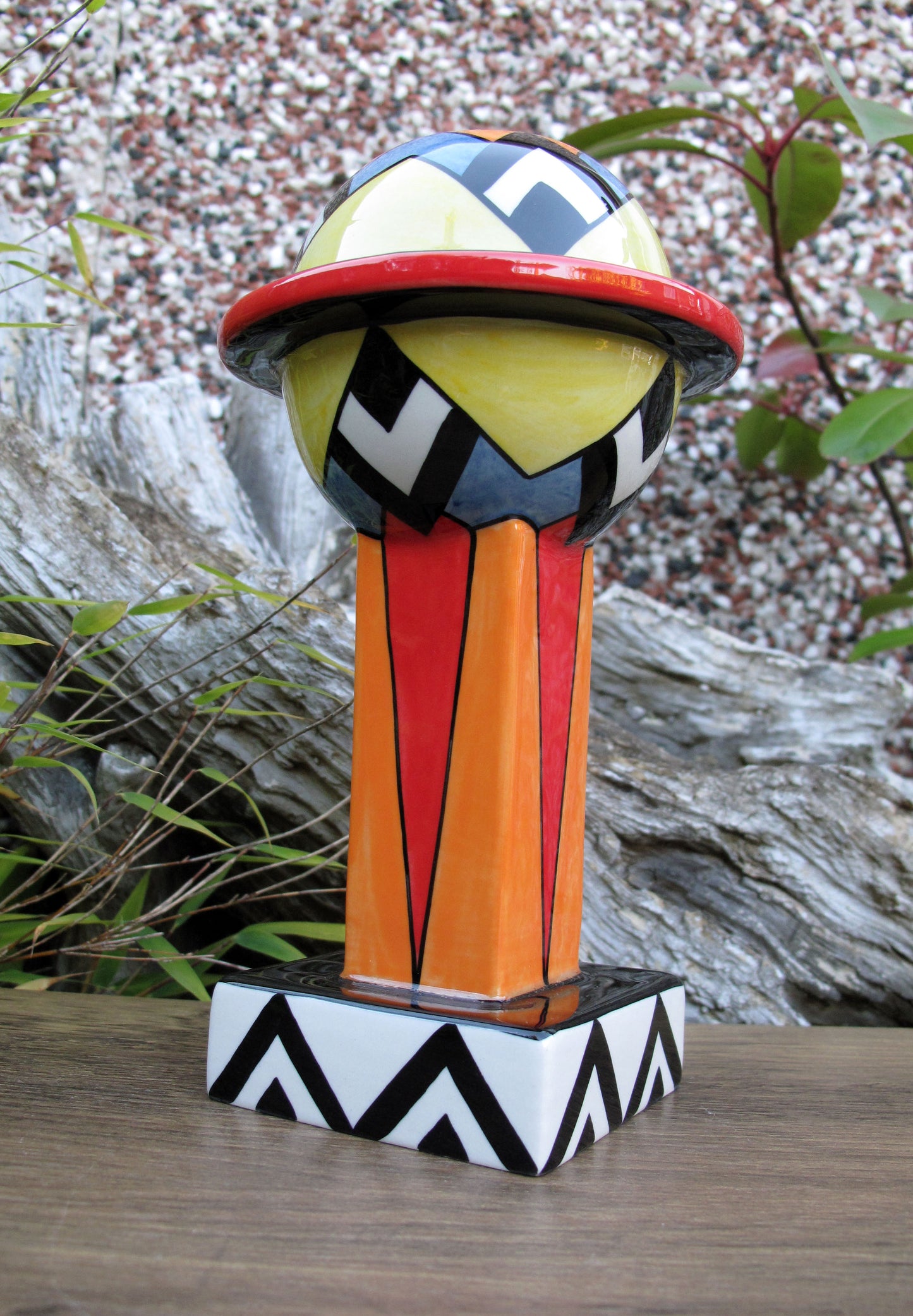 Lorna Bailey Exquisite SPHERE VASE January 2006