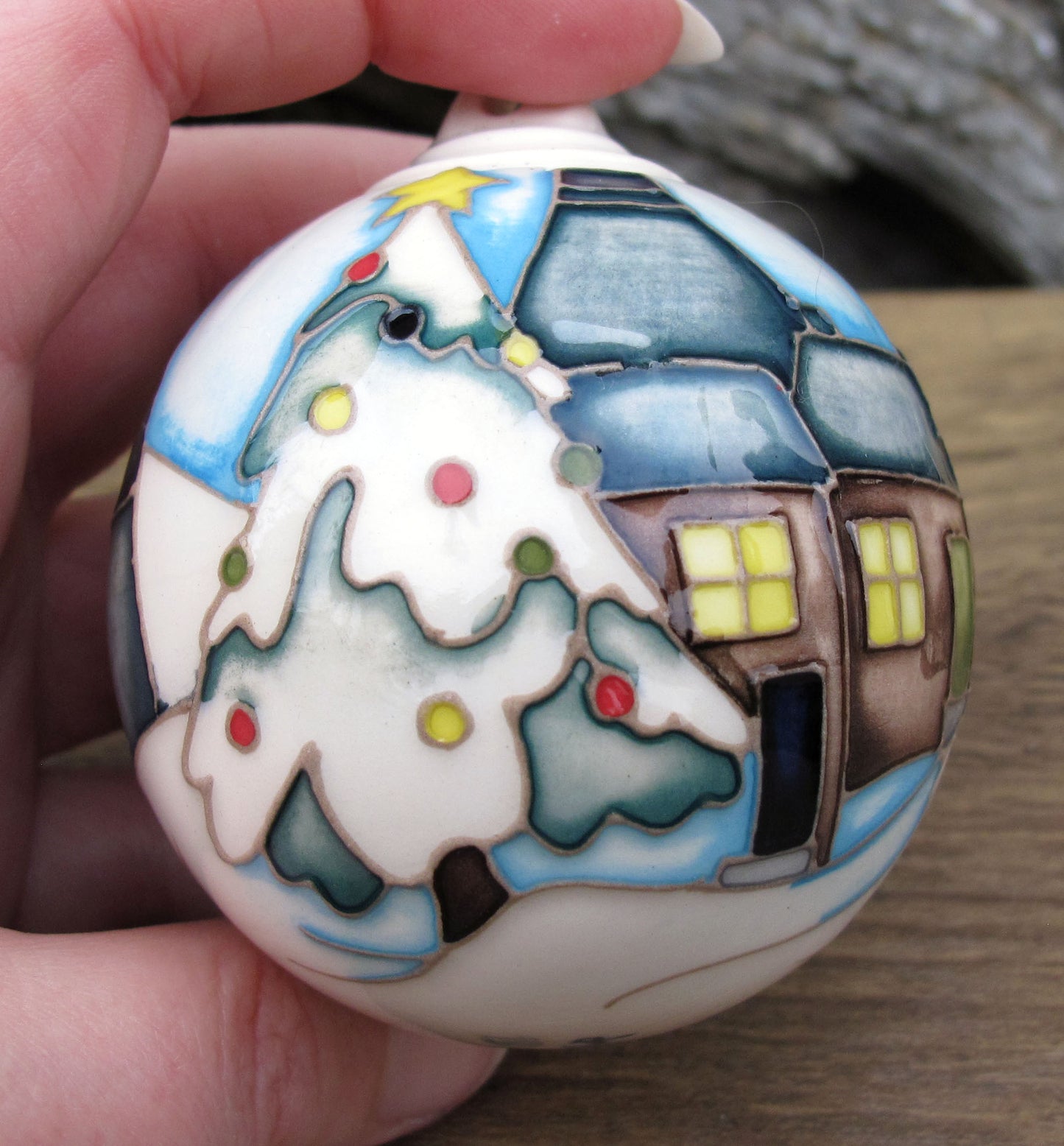 Moorcroft SNOWFALL BAUBLE 2024 Retail Price £265 Christmas Tree Decoration