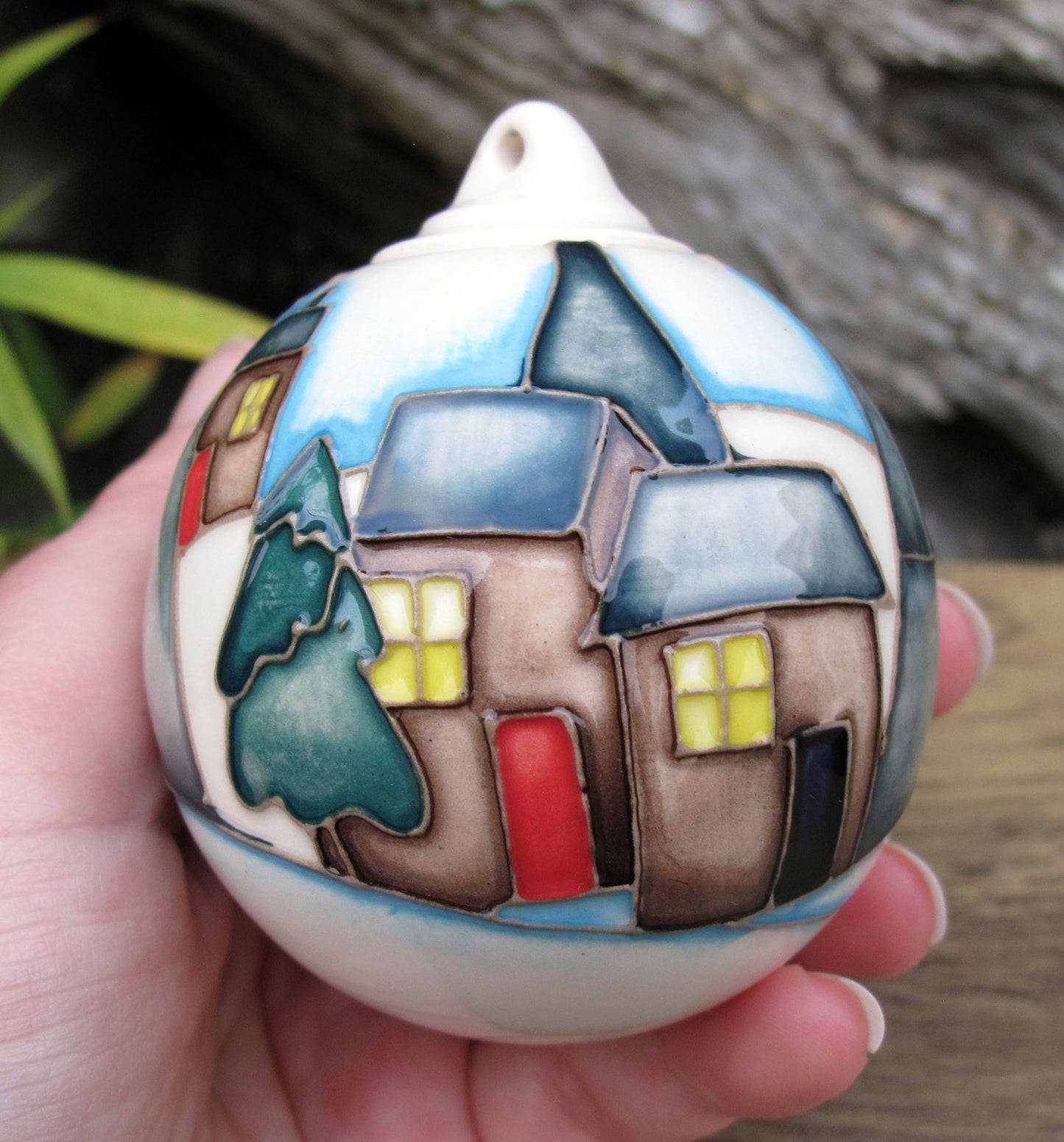 Moorcroft SNOWFALL BAUBLE 2024 Retail Price £265 Christmas Tree Decoration