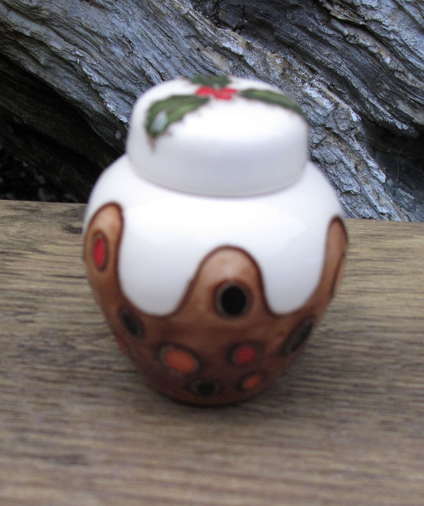 Moorcroft PLUM PUDDING Miniature Ginger Jar 769/2 Retail Price £152 Christmas