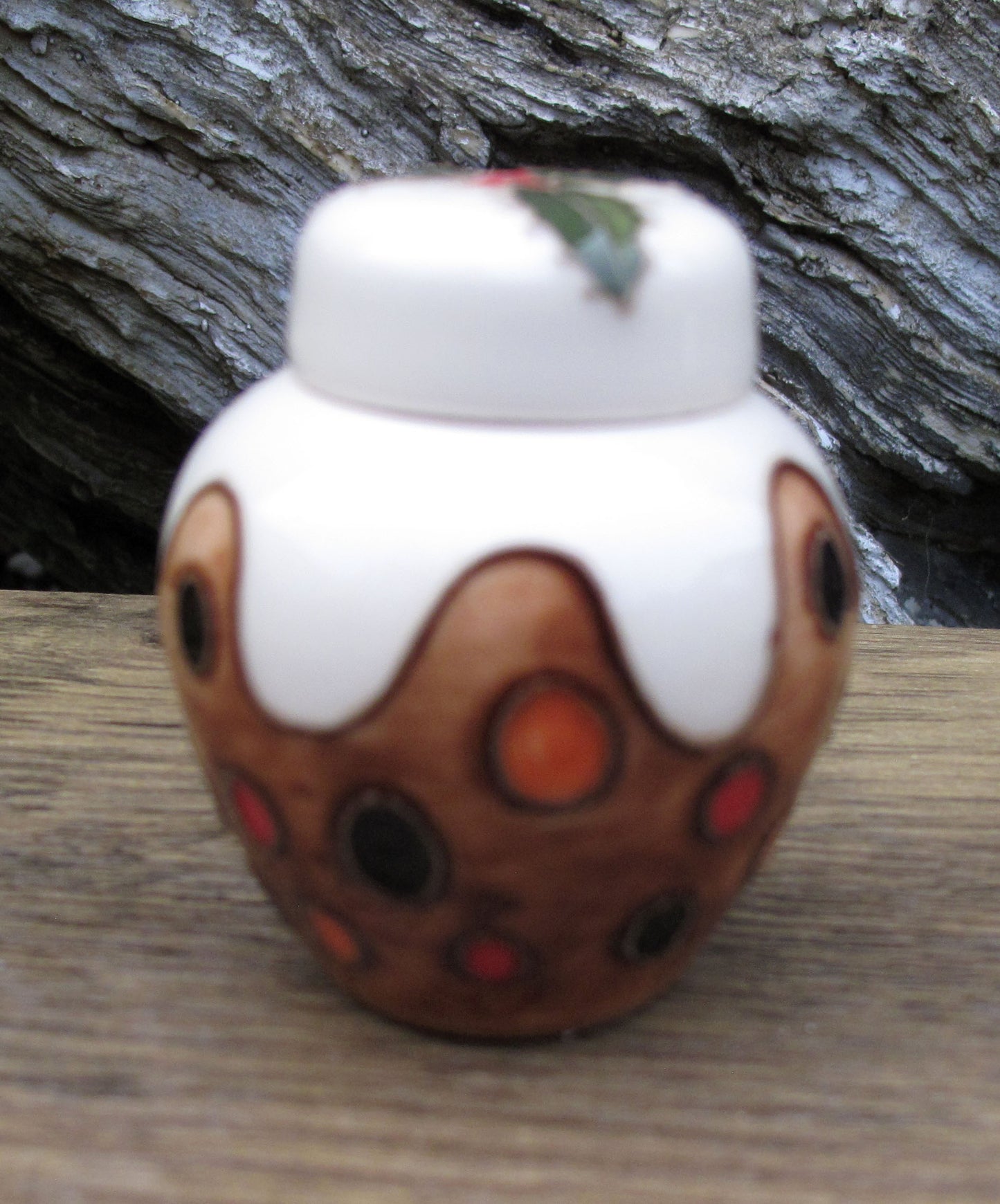 Moorcroft PLUM PUDDING Miniature Ginger Jar 769/2 Retail Price £152 Christmas