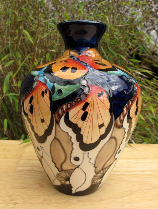 Moorcroft NAS PATTERN 03/7 Vase Limited Edition 19/30 RRP £770 Butterflies Moth