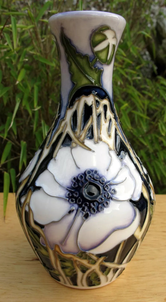 Moorcroft Exquisite PEACE ANEMONE Trial 22.8.19 Vase 372/5 Retail Price £445