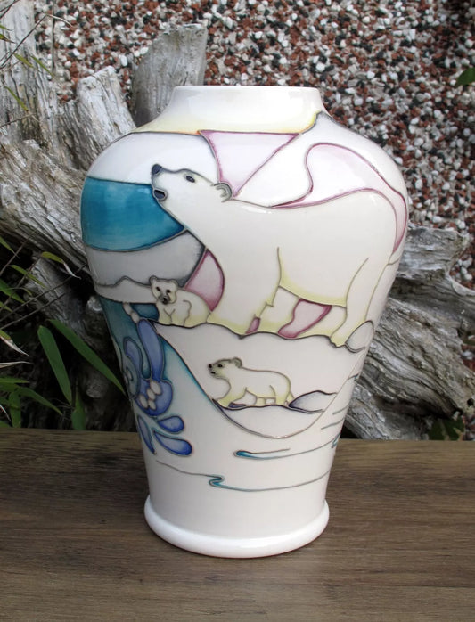 Moorcroft Exquisite SEA BEARS Vase 576/9 Limited Edition 24/30 Retail Price £595