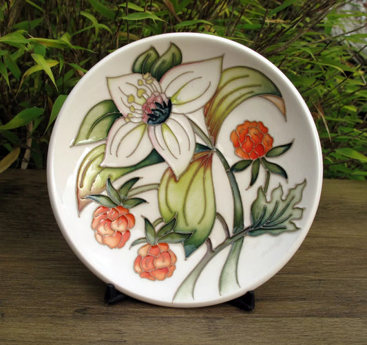 Moorcroft COLD HUNTERS Tray Coaster 780/4 Retail Price £110  Nicola Slaney