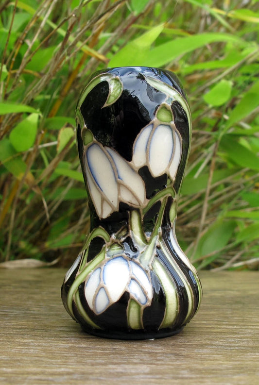 Moorcroft Exquisite DROPS OF SNOW Miniature Vase 92/2 Retail Price £198 Snowdrops
