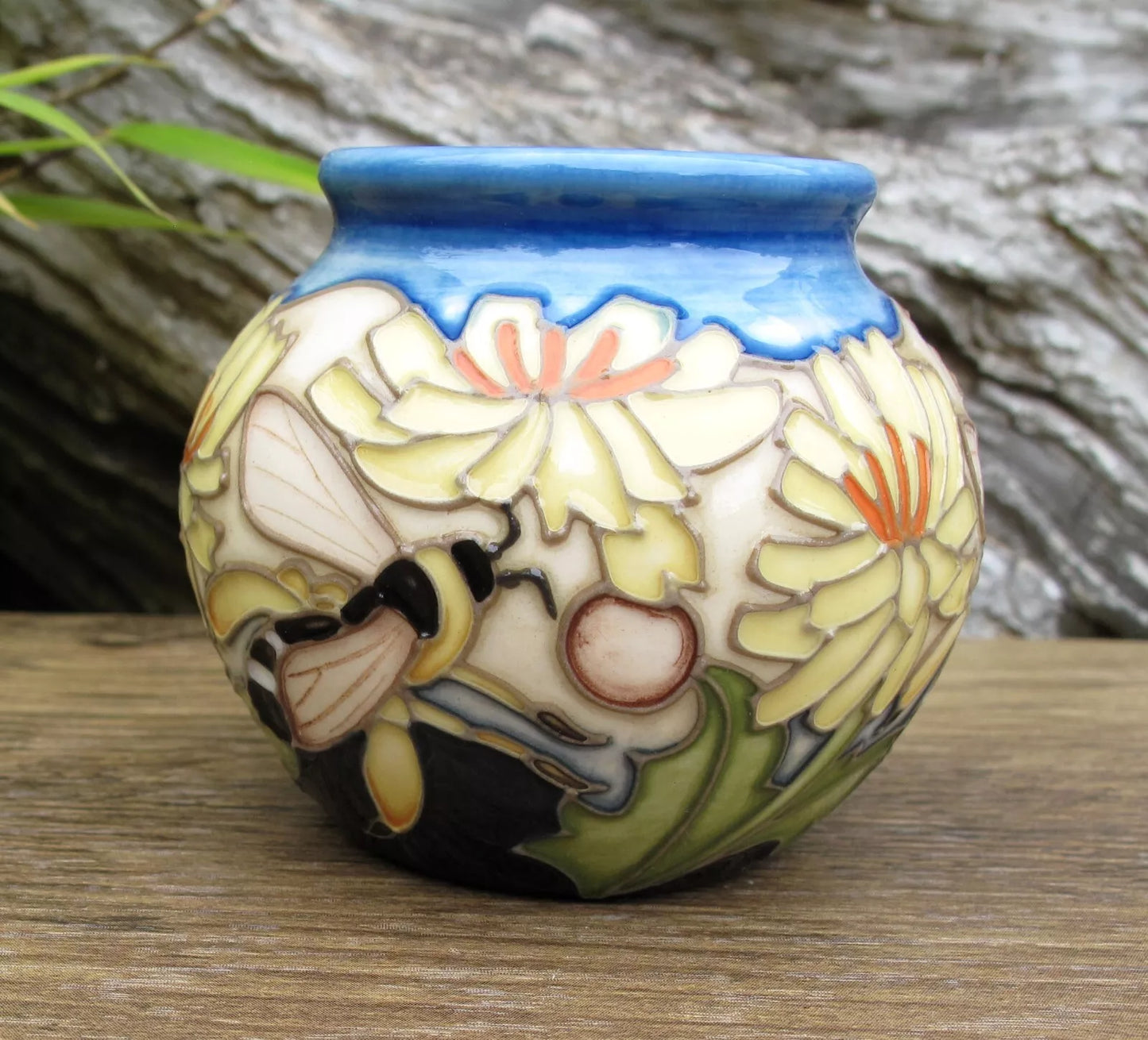 Moorcroft RSPB PANTALOON BEE Vase Shape 55/2 Retail Price £370 Emma Bossons