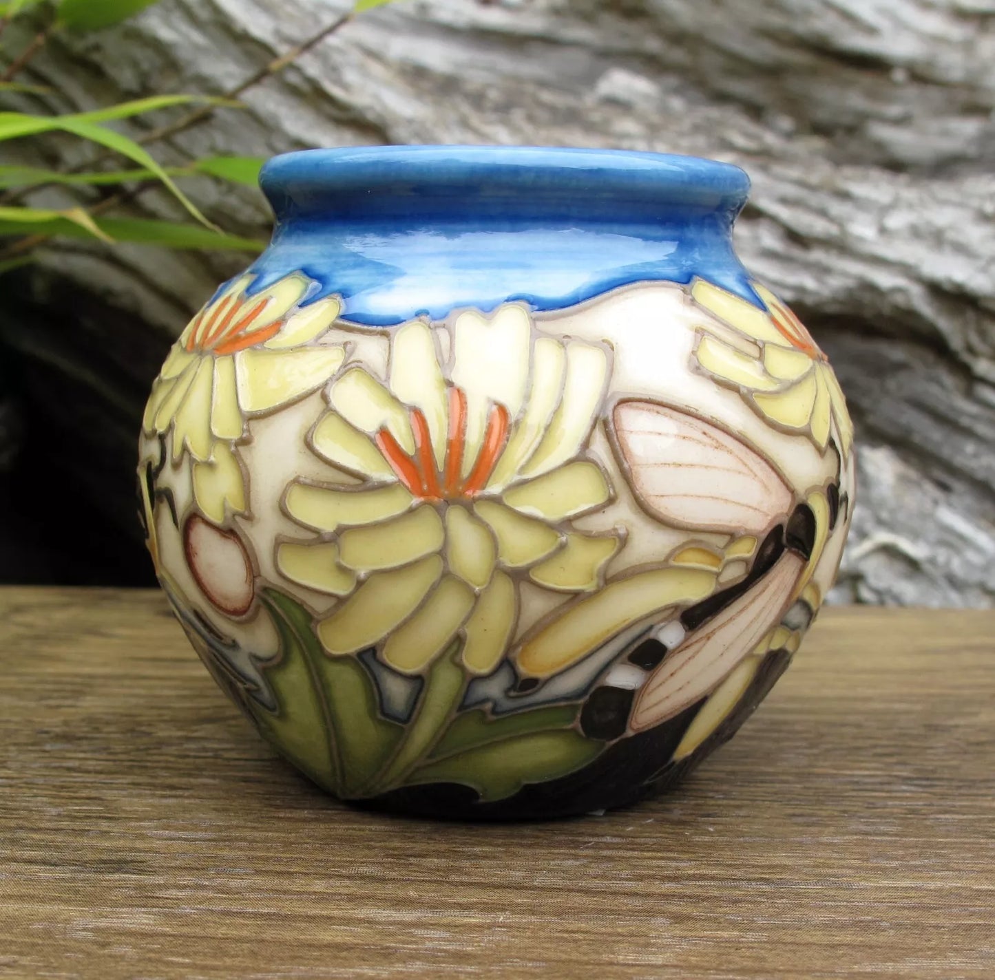 Moorcroft RSPB PANTALOON BEE Vase Shape 55/2 Retail Price £370 Emma Bossons