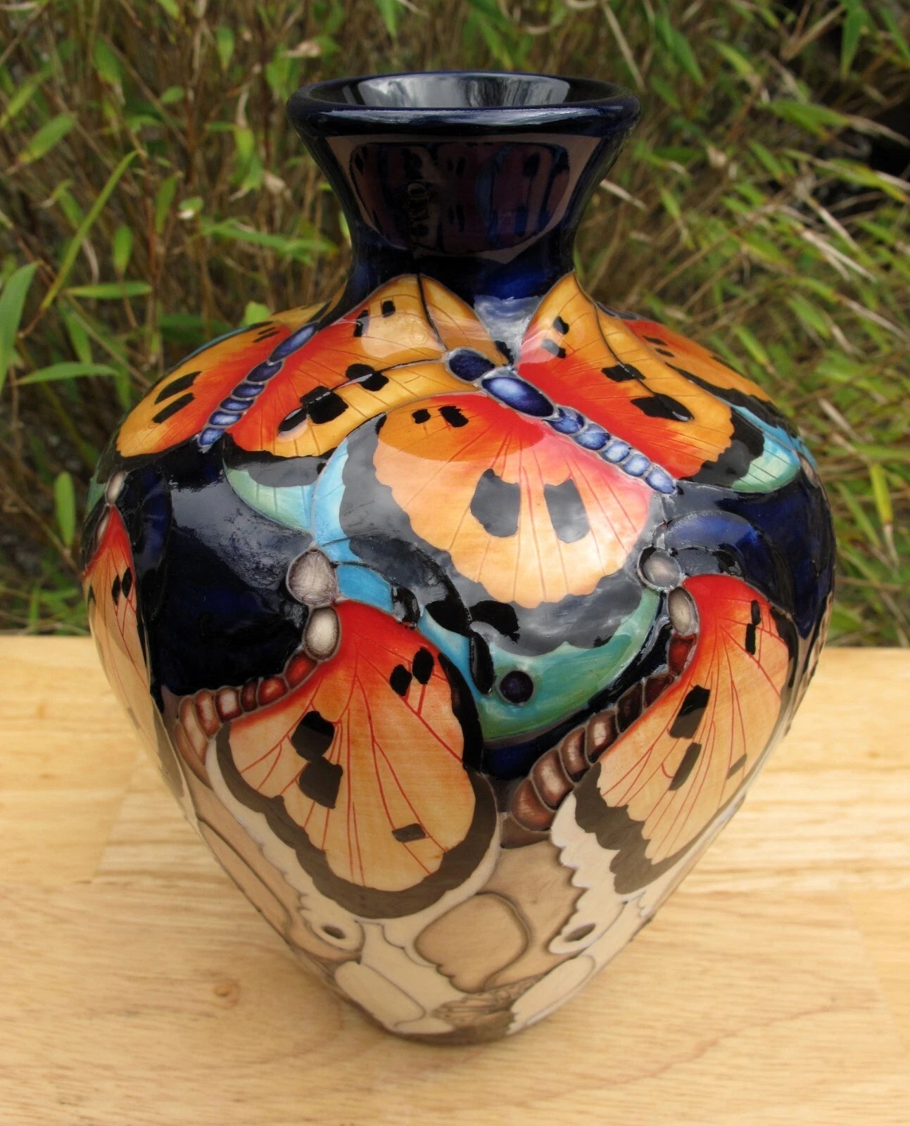 Moorcroft NAS PATTERN 03/7 Vase Limited Edition 19/30 RRP £770 Butterflies Moth