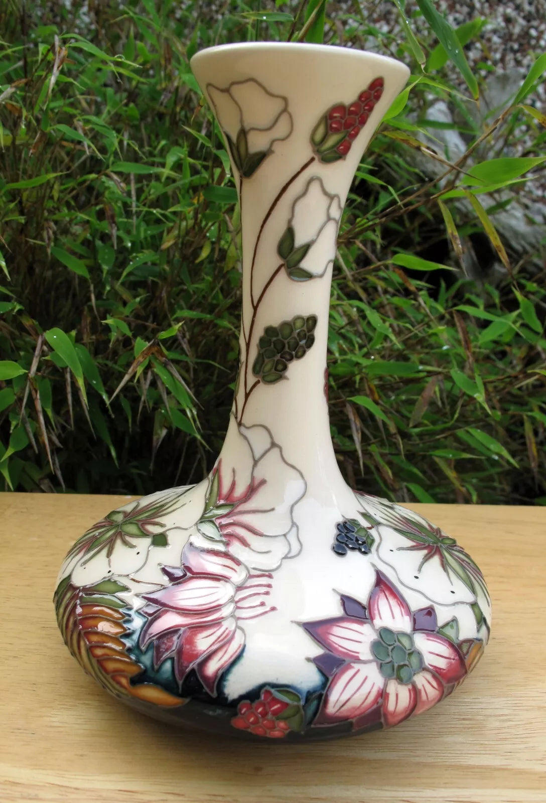 Moorcroft BRAMBLE REVISITED Vase shape 104/6 Retail Price £300 Alicia Amison