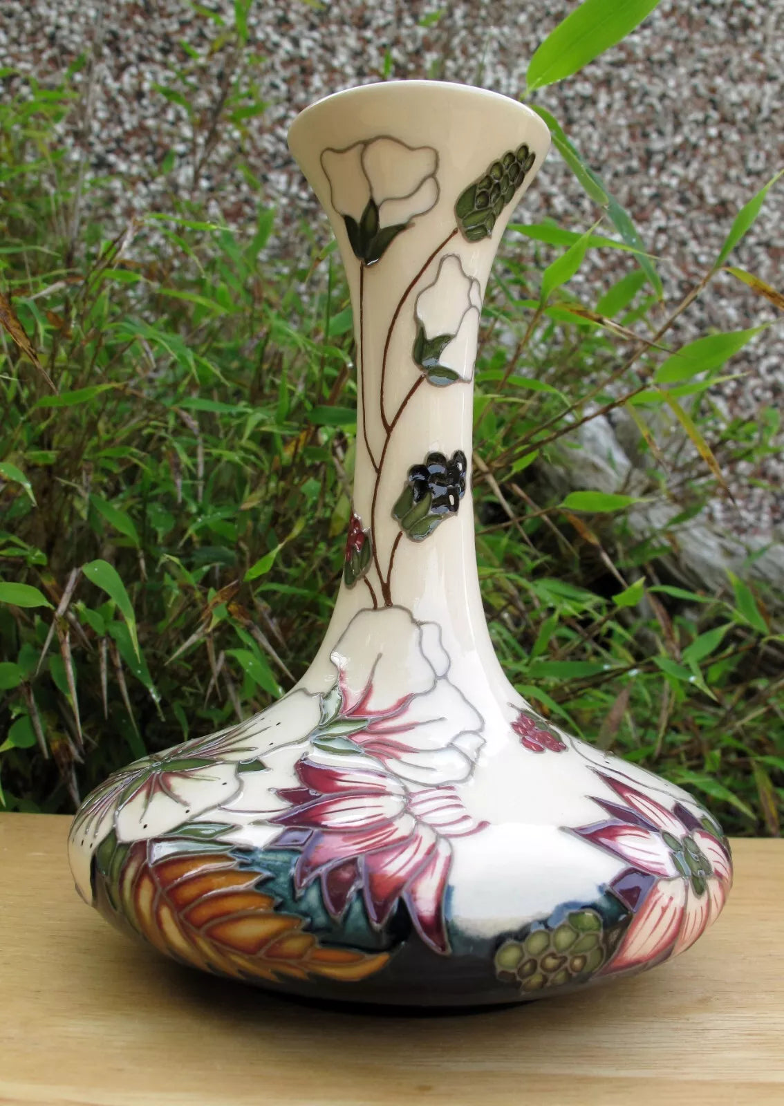Moorcroft BRAMBLE REVISITED Vase shape 104/6 Retail Price £300 Alicia Amison