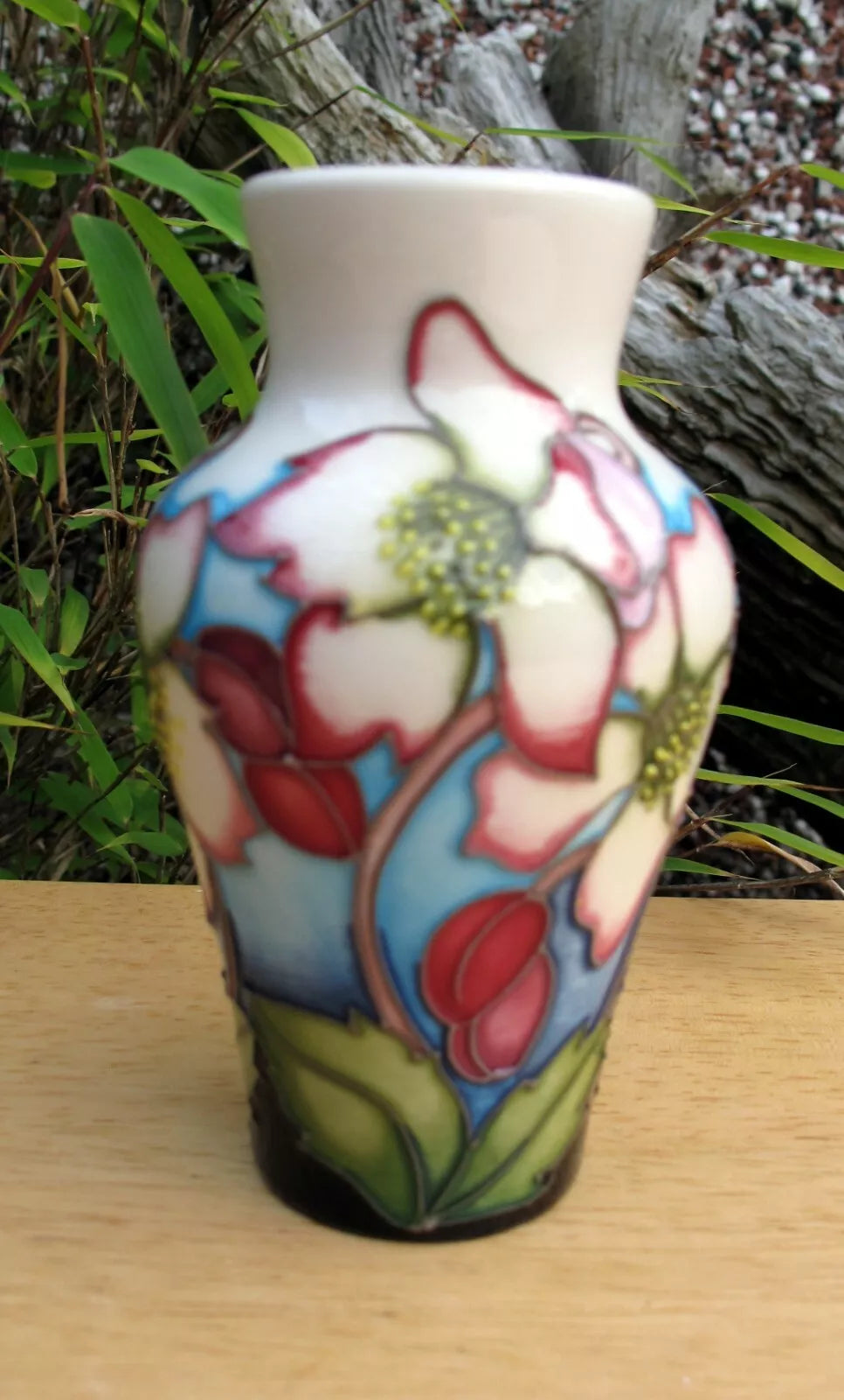 Moorcroft WINTER YIELD Vase Shape 23/4 Trial Dated 4.11.2015 Retail Price £220
