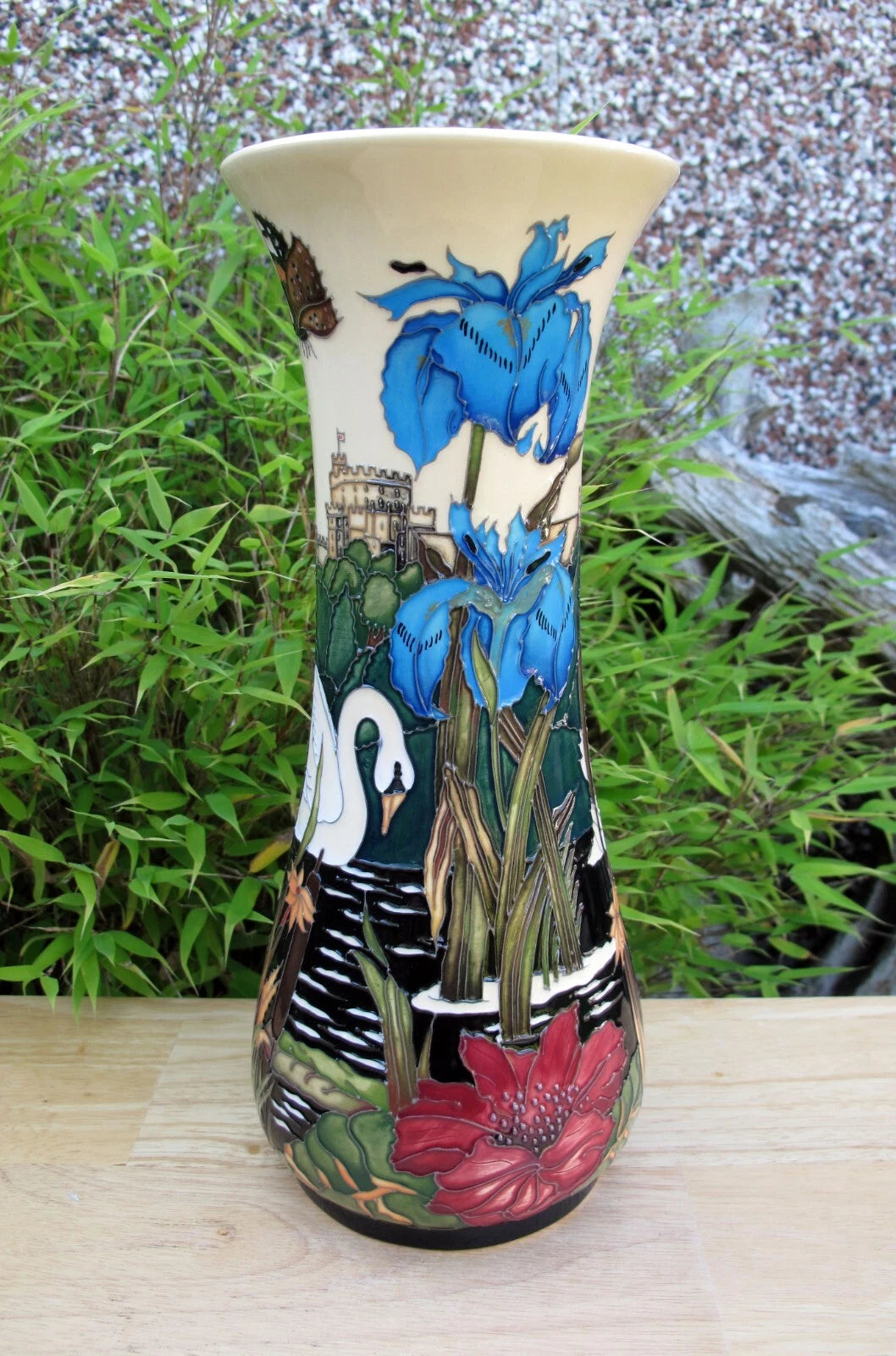 Moorcroft VISION OF WINDSOR Vase 264/12 Numbered Edition First Quality RRP £890
