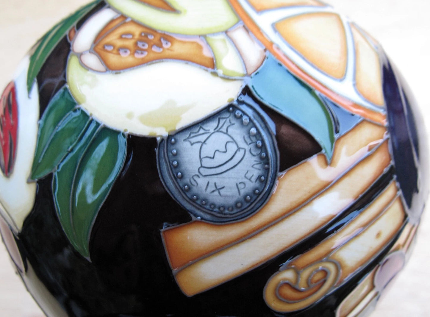Moorcroft FIGGY PUDDING Vase 869/6 Numbered Edition Retail Price £645 Christmas