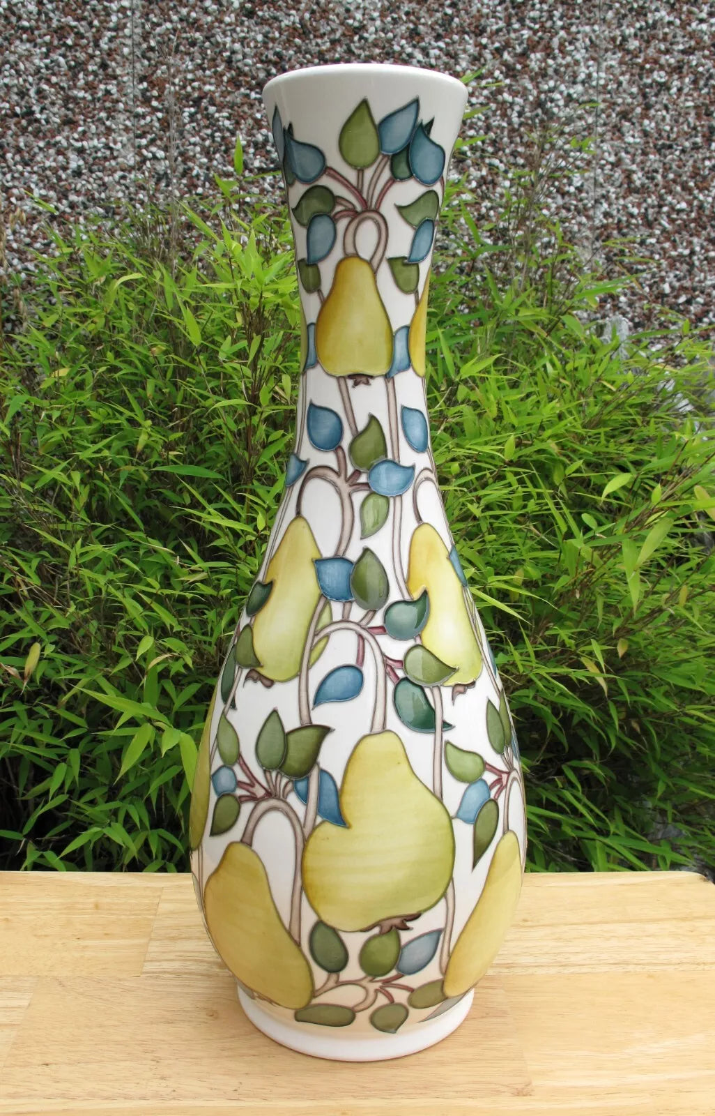 Moorcroft WILLIAM PEAR 82/16 vase Limited Edition 13/30 Retail Price £975 MORRIS