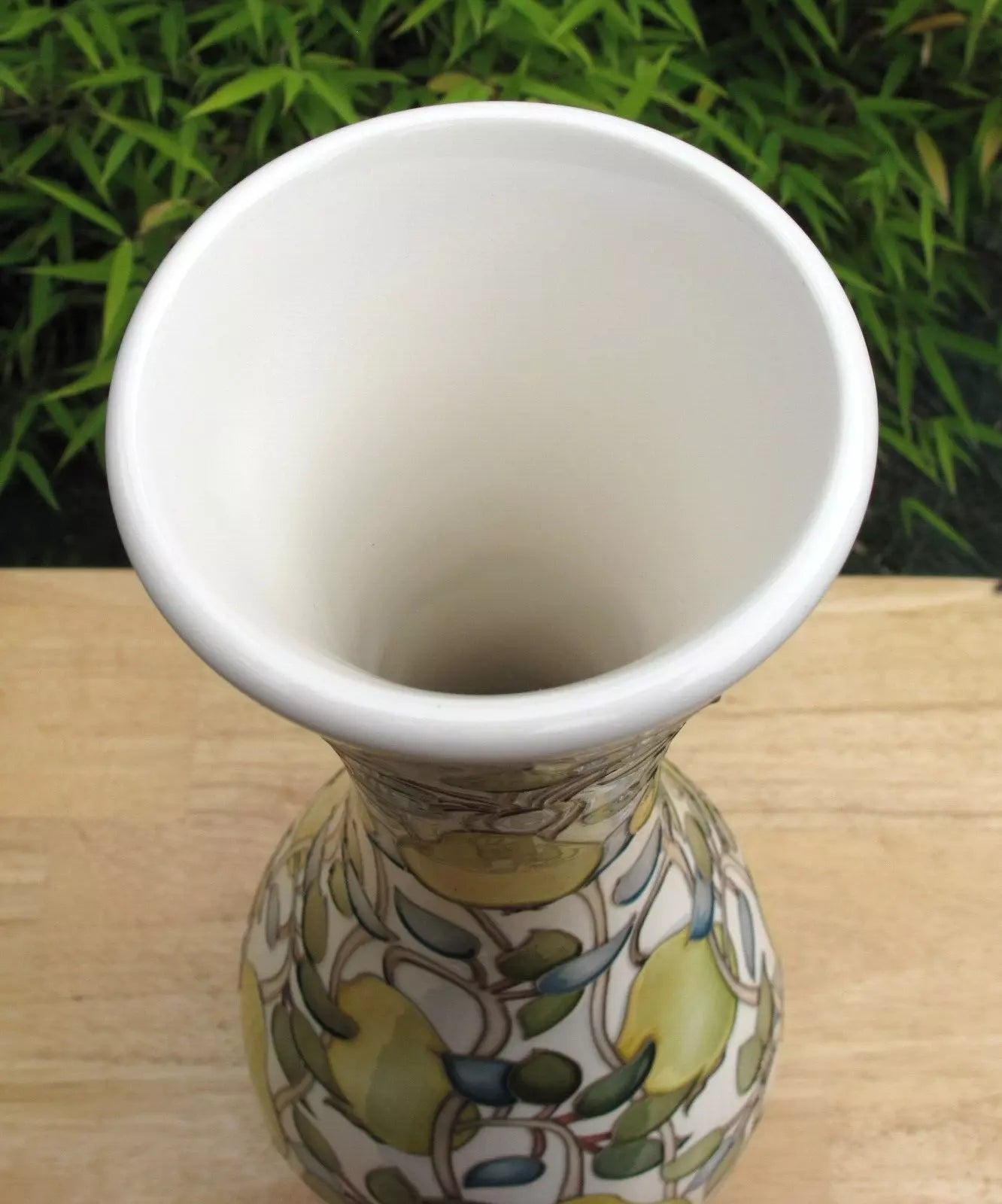 Moorcroft WILLIAM PEAR 82/16 vase Limited Edition 13/30 Retail Price £975 MORRIS