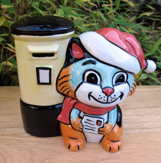 Lorna Bailey Exquisite PROTOTYPE SEASON GREETINGS CAT Christmas 2004 Postbox