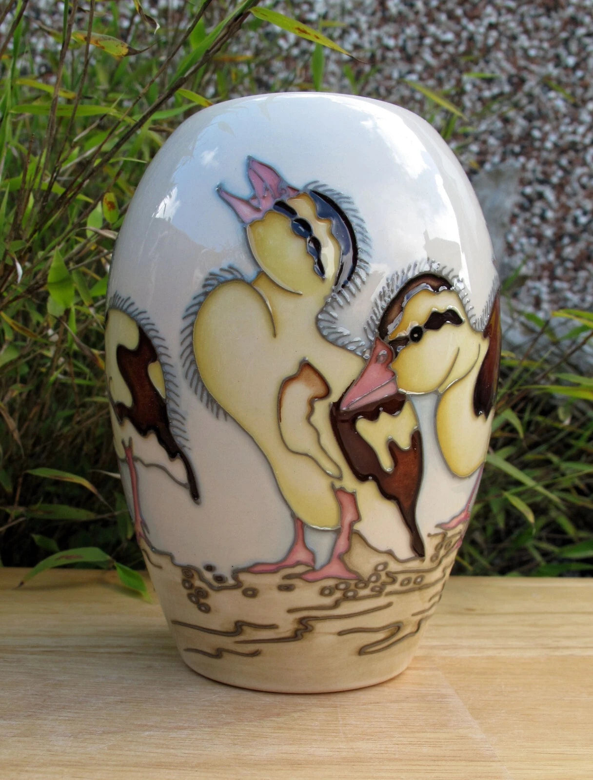 Moorcroft SPRING DUCKLINGS vase 102/5 Numbered Edition First Quality RRP £295