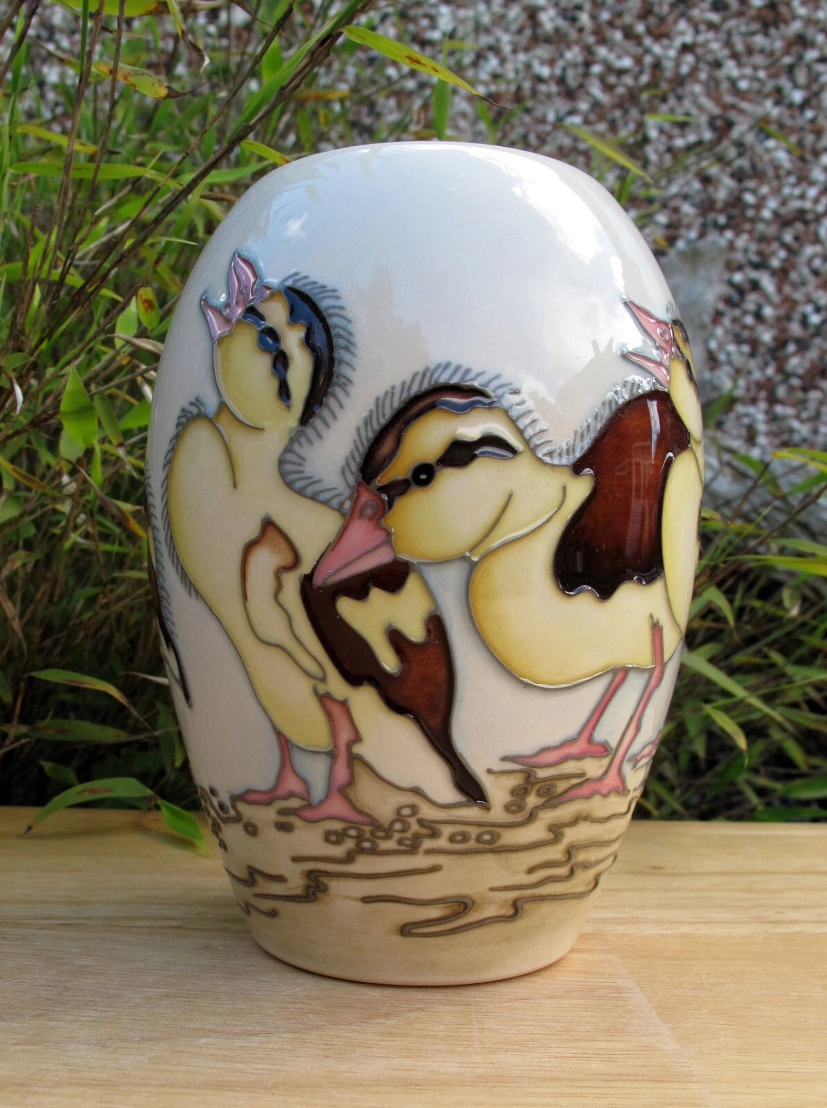 Moorcroft SPRING DUCKLINGS vase 102/5 Numbered Edition First Quality RRP £295