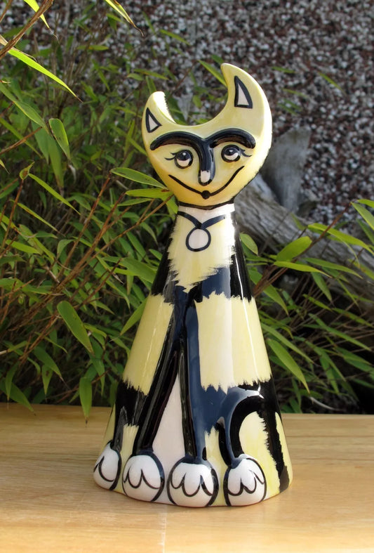 Lorna Bailey MOONY 16th Collectors Club Piece February 2005  Sugar Shaker Sifter