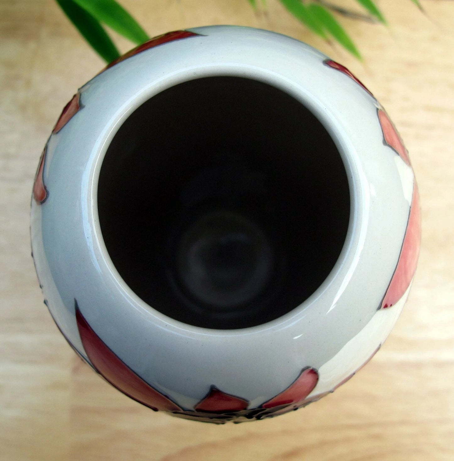 Moorcroft RUBY RED Vase Shape 101/7 Retail Price £380 Chrysanthemum Emma Bossons