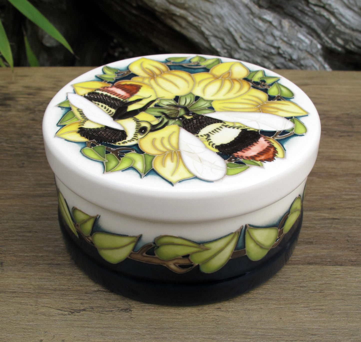 Moorcroft RSPB SHRILL CARDER BEE Lidded Box 125/4 Number 28. Retail Price £420
