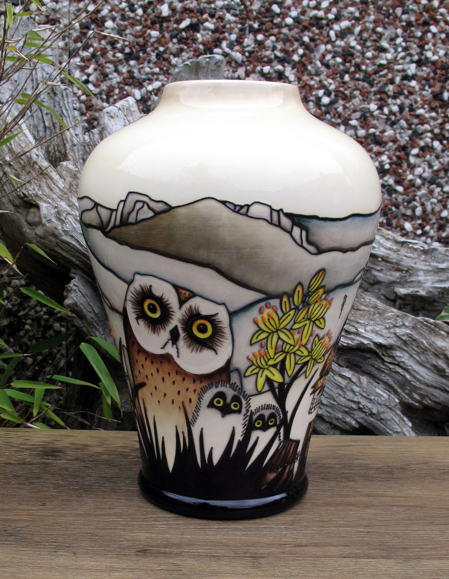 Moorcroft VERY RARE SHORT EARED OWL Vase 576/9 Trial 2.10.23 Retail Price £1545