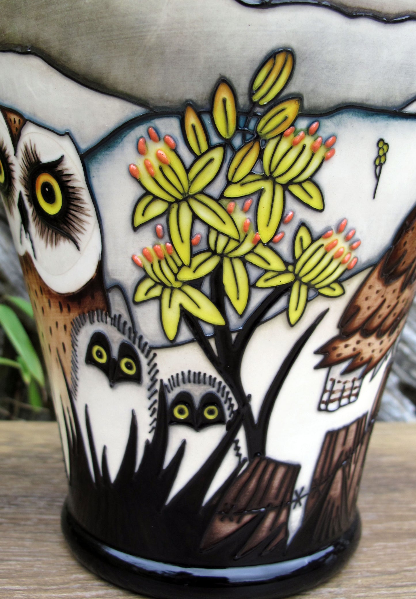Moorcroft VERY RARE SHORT EARED OWL Vase 576/9 Trial 2.10.23 Retail Price £1545