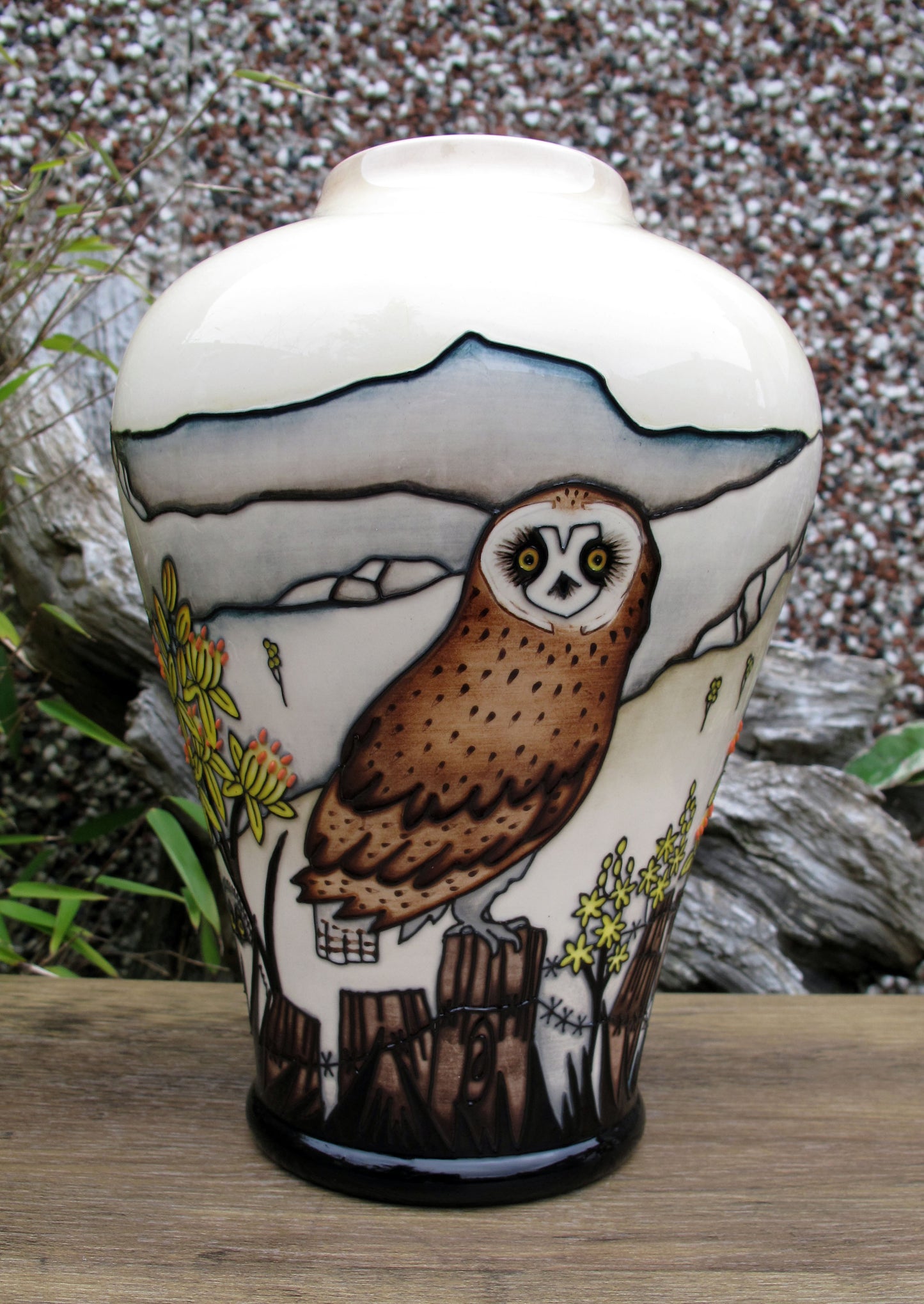 Moorcroft VERY RARE SHORT EARED OWL Vase 576/9 Trial 2.10.23 Retail Price £1545