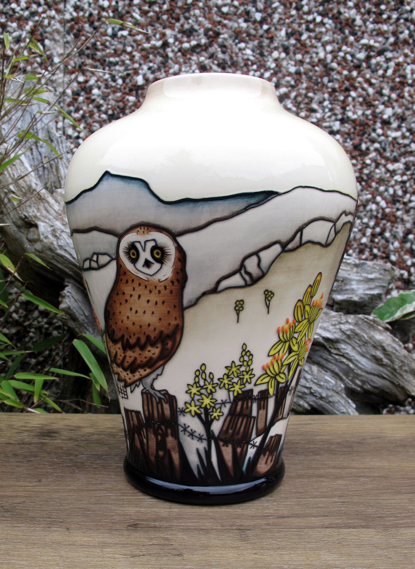 Moorcroft VERY RARE SHORT EARED OWL Vase 576/9 Trial 2.10.23 Retail Price £1545