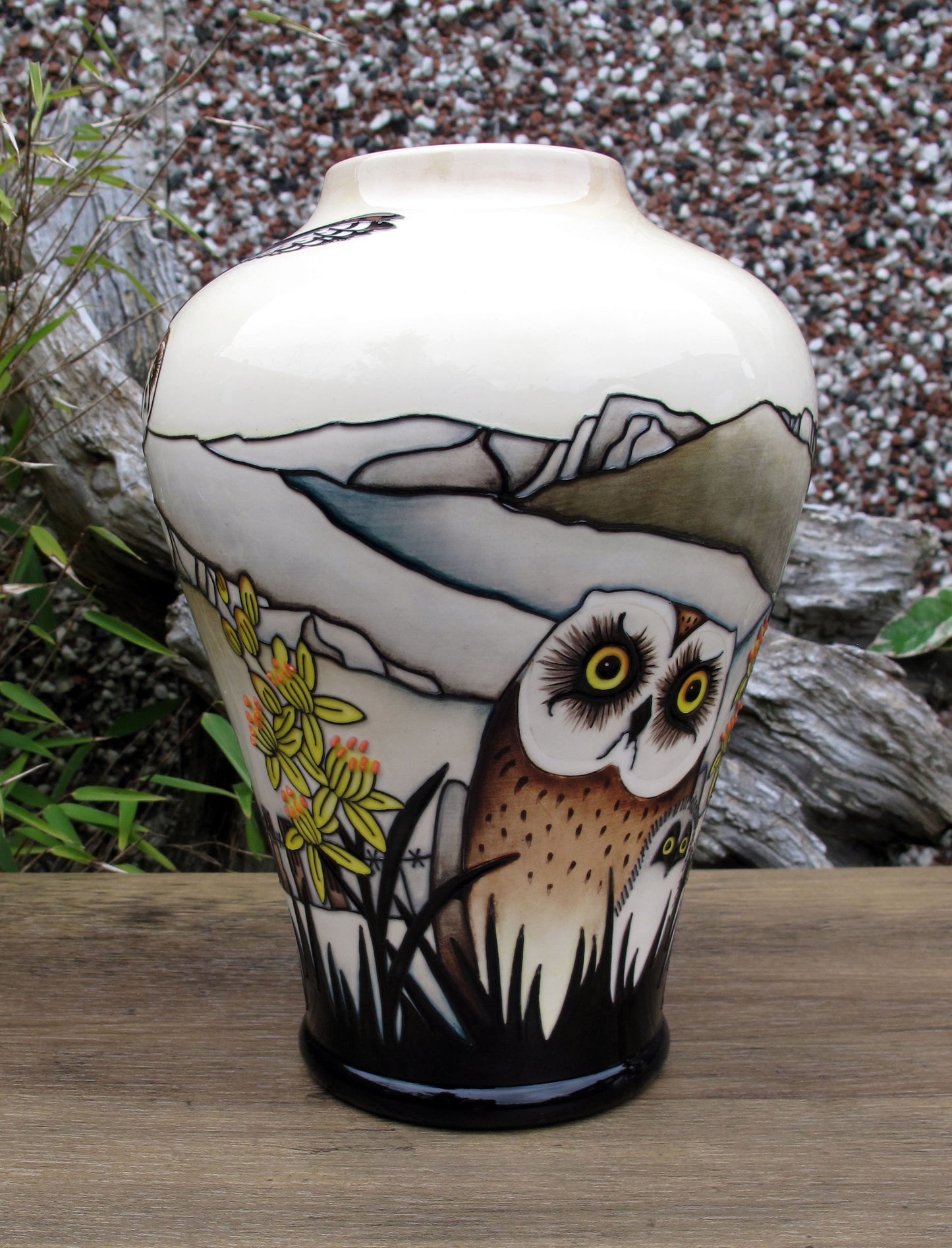 Moorcroft VERY RARE SHORT EARED OWL Vase 576/9 Trial 2.10.23 Retail Price £1545