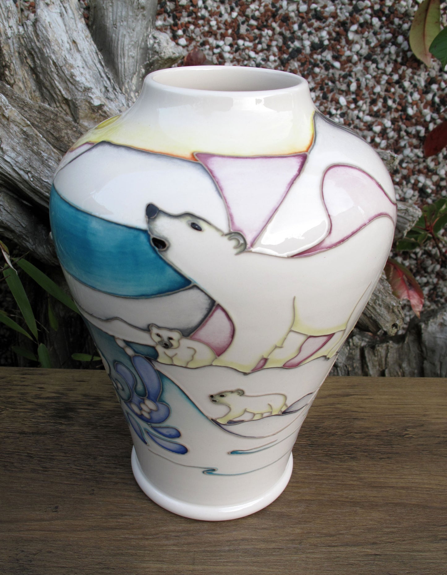 Moorcroft Exquisite SEA BEARS Vase 576/9 Limited Edition 24/30 Retail Price £595