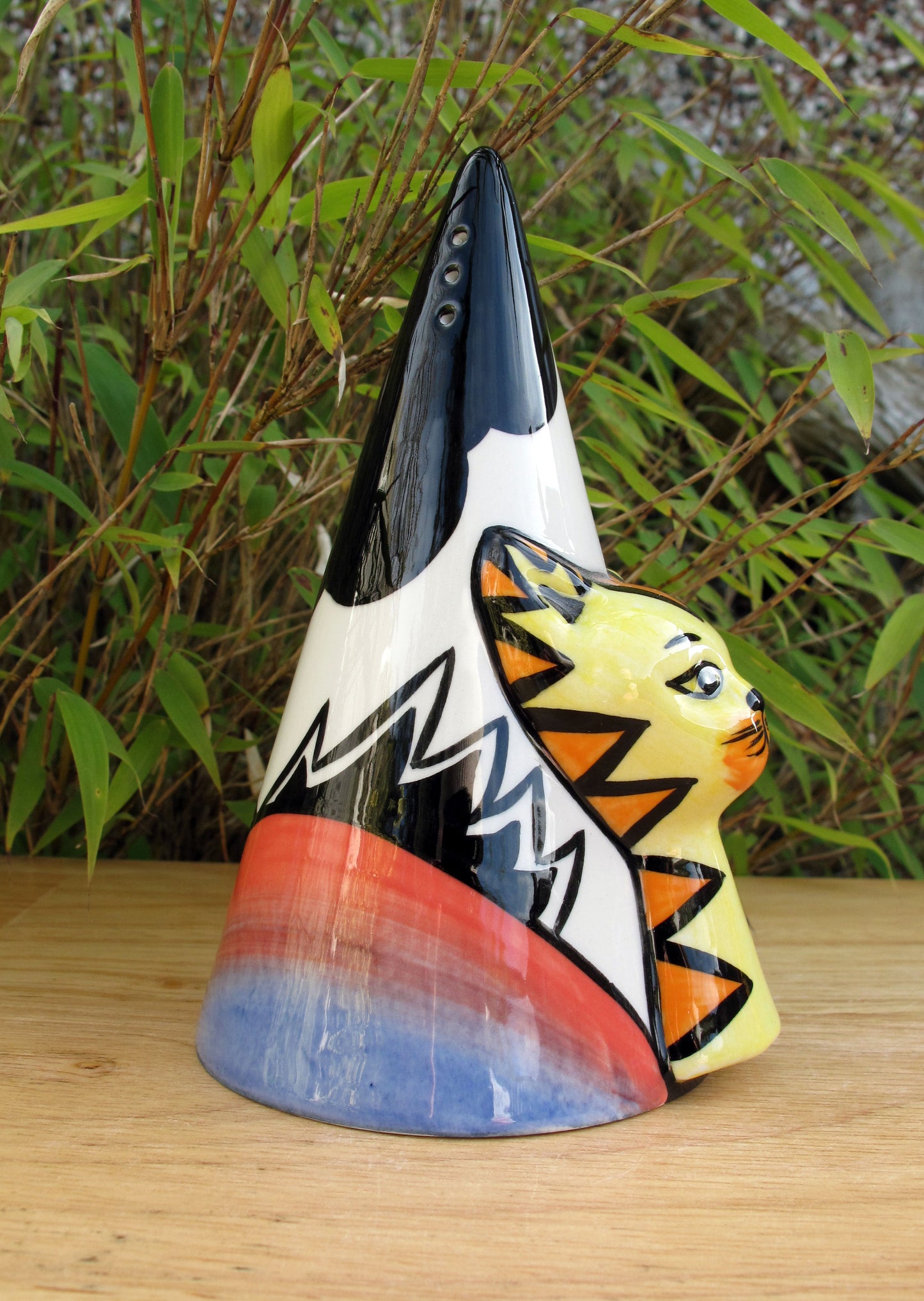 Lorna Bailey THE CAT 12th Collectors Club Piece May 2004  Sugar Shaker Sifter